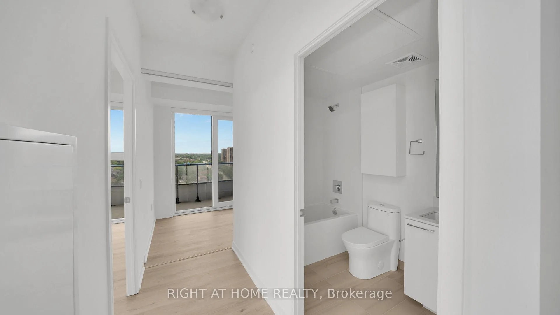 Photo 6 of Unit 1409, 260 Malta Avenue, Brampton, Fletcher's Creek South — HOMEH