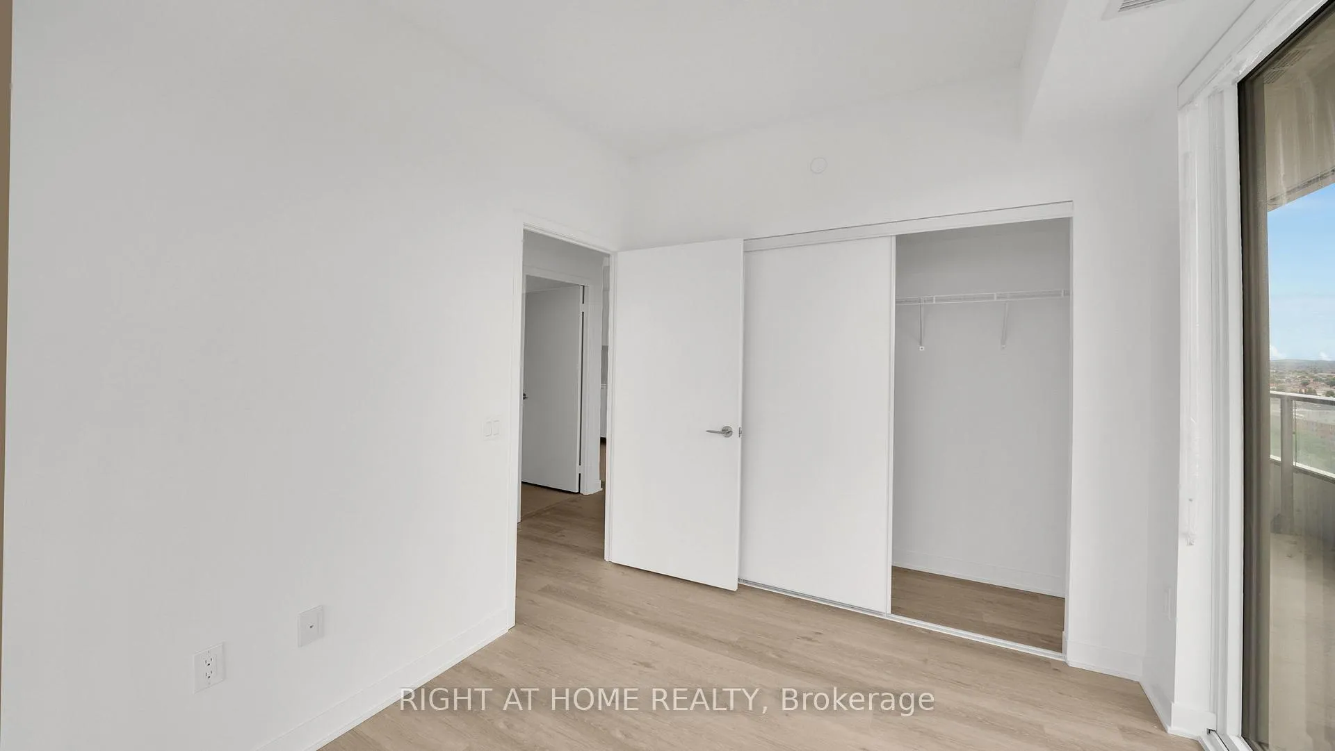 Photo 11 of Unit 1409, 260 Malta Avenue, Brampton, Fletcher's Creek South — HOMEH