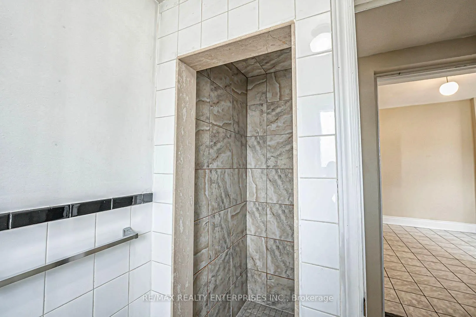 Photo 9 of 914 Dovercourt Road, Toronto, Dovercourt-Wallace Emerson-Junction — HOMEH