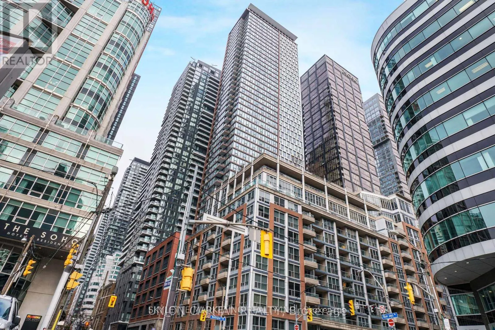 Front of Unit 4710, 55 Mercer Street