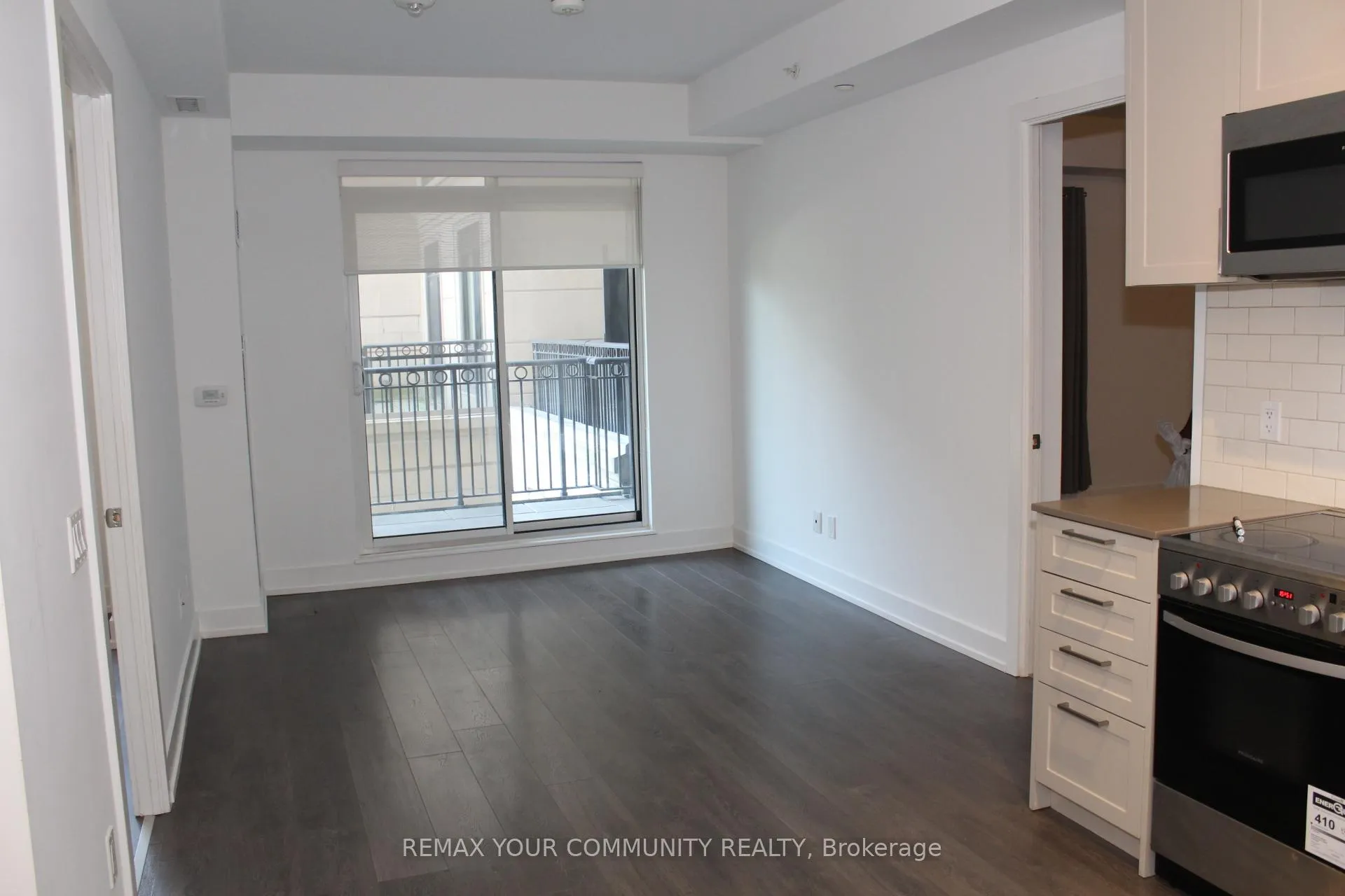Photo 4 of Unit 203W, 268 Buchanan Drive, Markham, Unionville — HOMEH