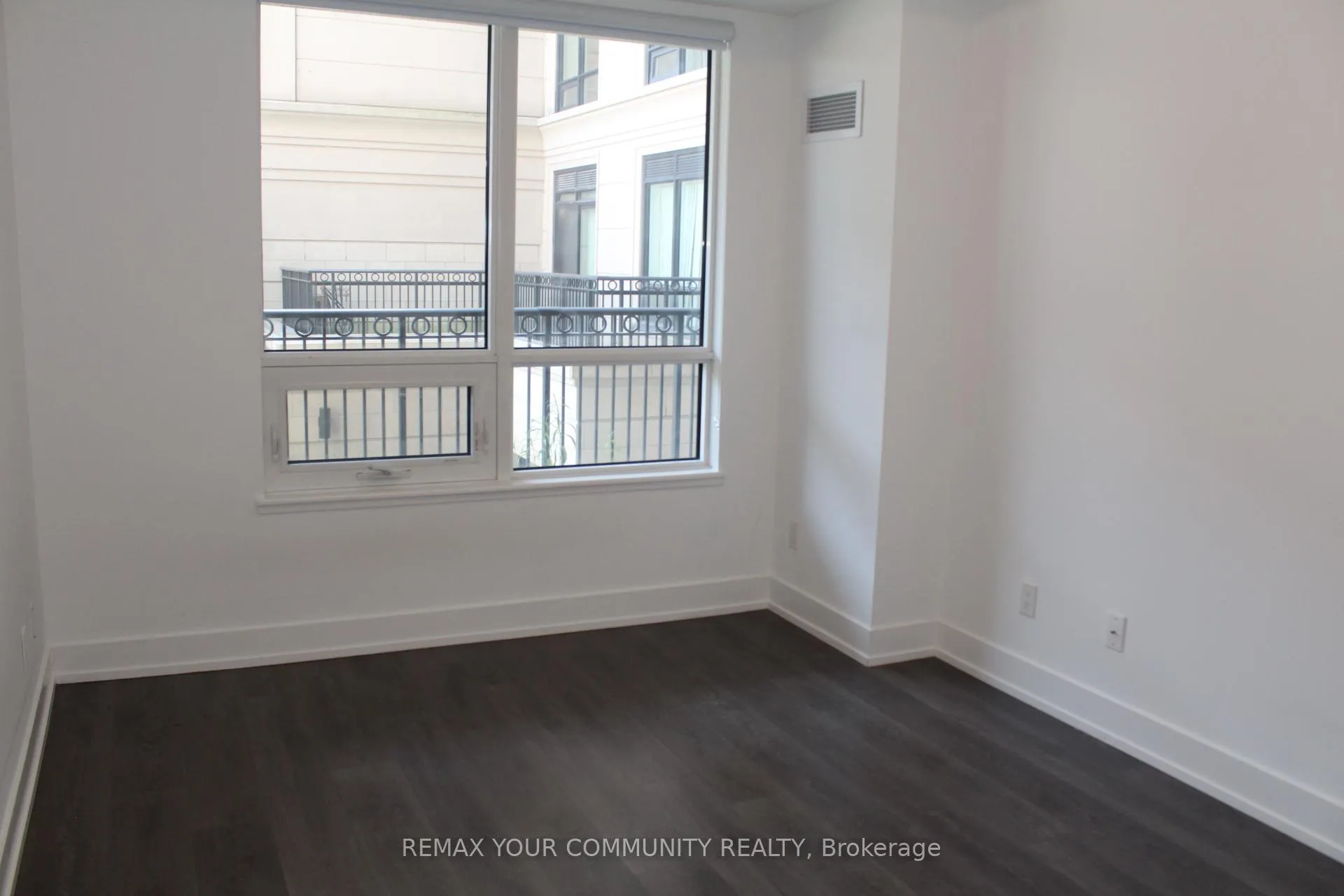 Photo 8 of Unit 203W, 268 Buchanan Drive, Markham, Unionville — HOMEH