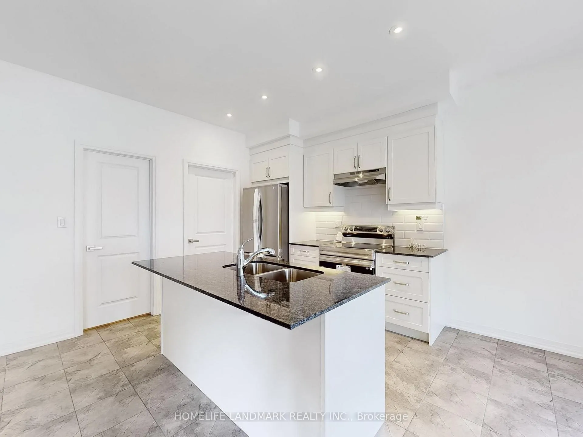 Photo 11 of 67 wheatfield Road, Barrie, Rural Barrie Southeast — HOMEH