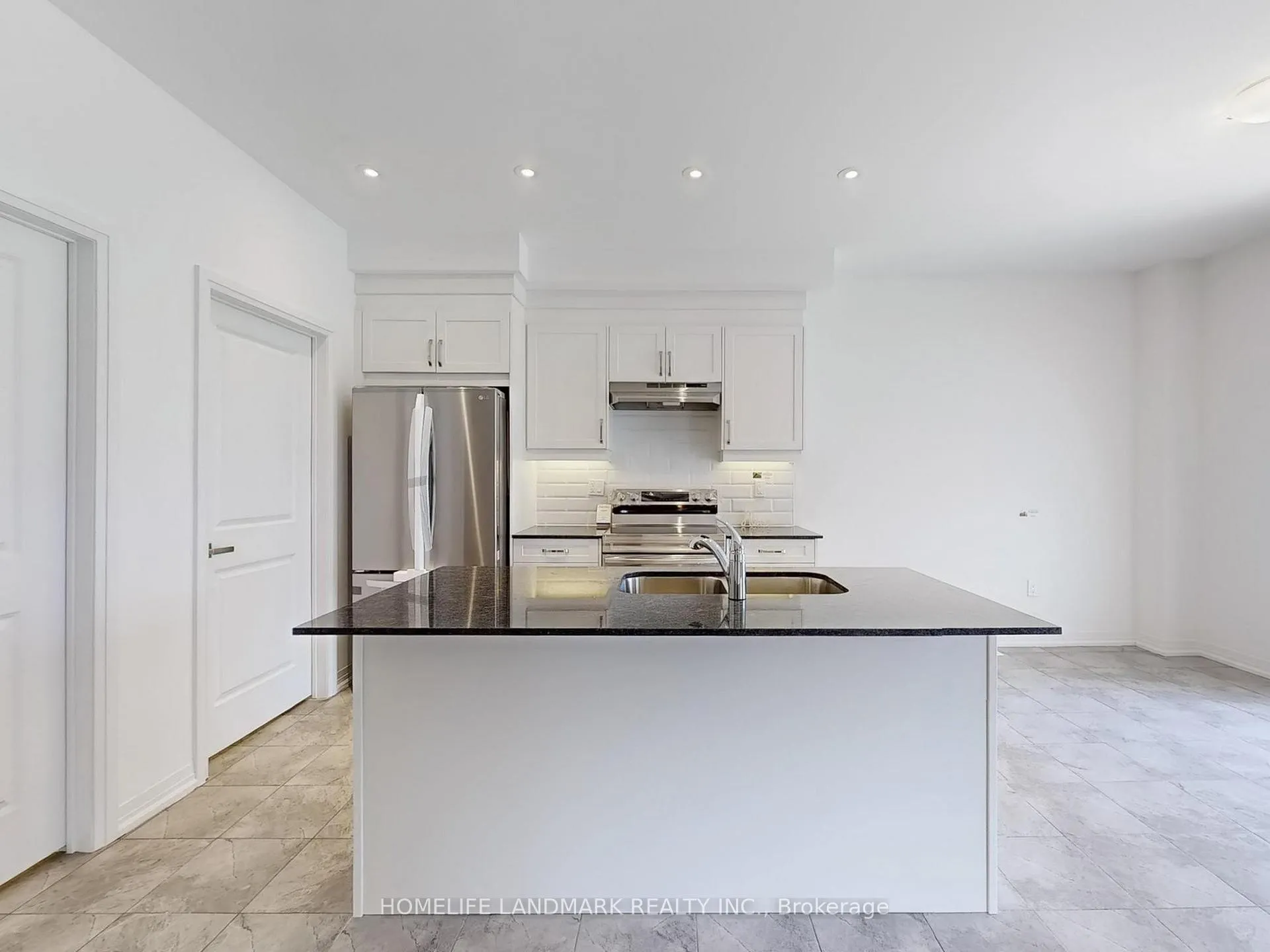 Photo 12 of 67 wheatfield Road, Barrie, Rural Barrie Southeast — HOMEH