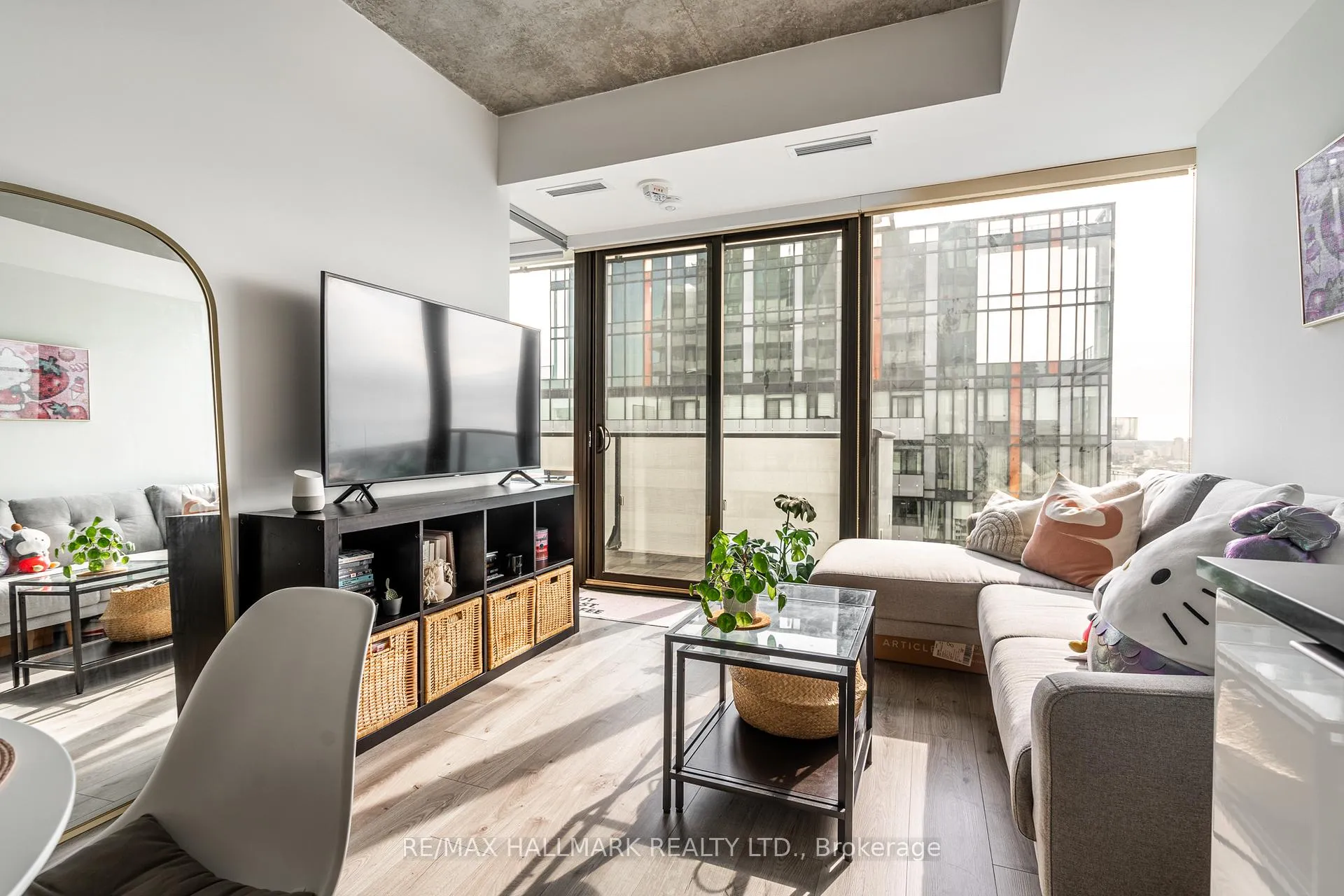 Photo 11 of Unit 3908, 161 Roehampton Avenue, Toronto, Mount Pleasant West — HOMEH