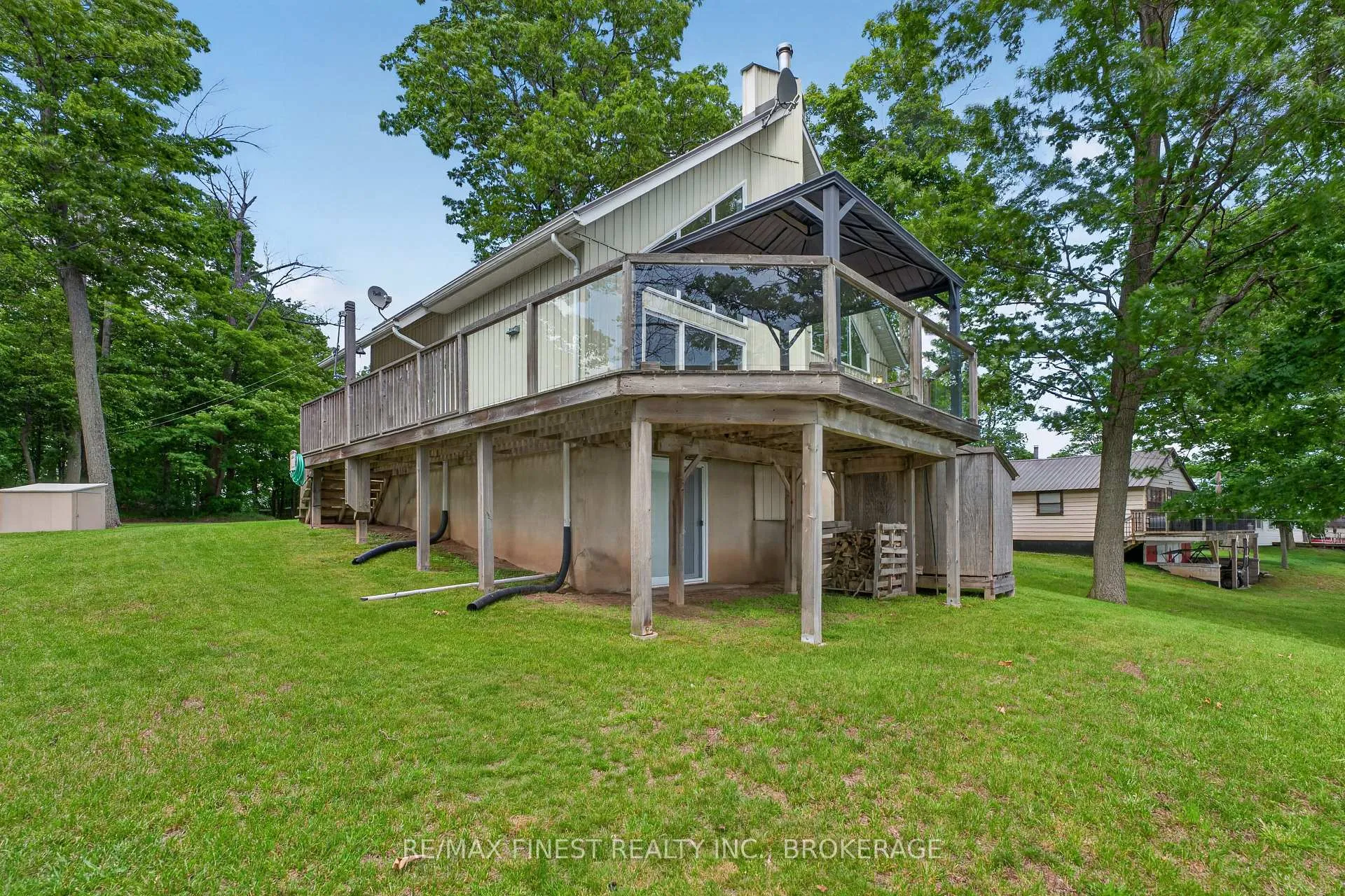Photo 2 of 3459 Buck Point Lane, Frontenac, Frontenac South — HOMEH
