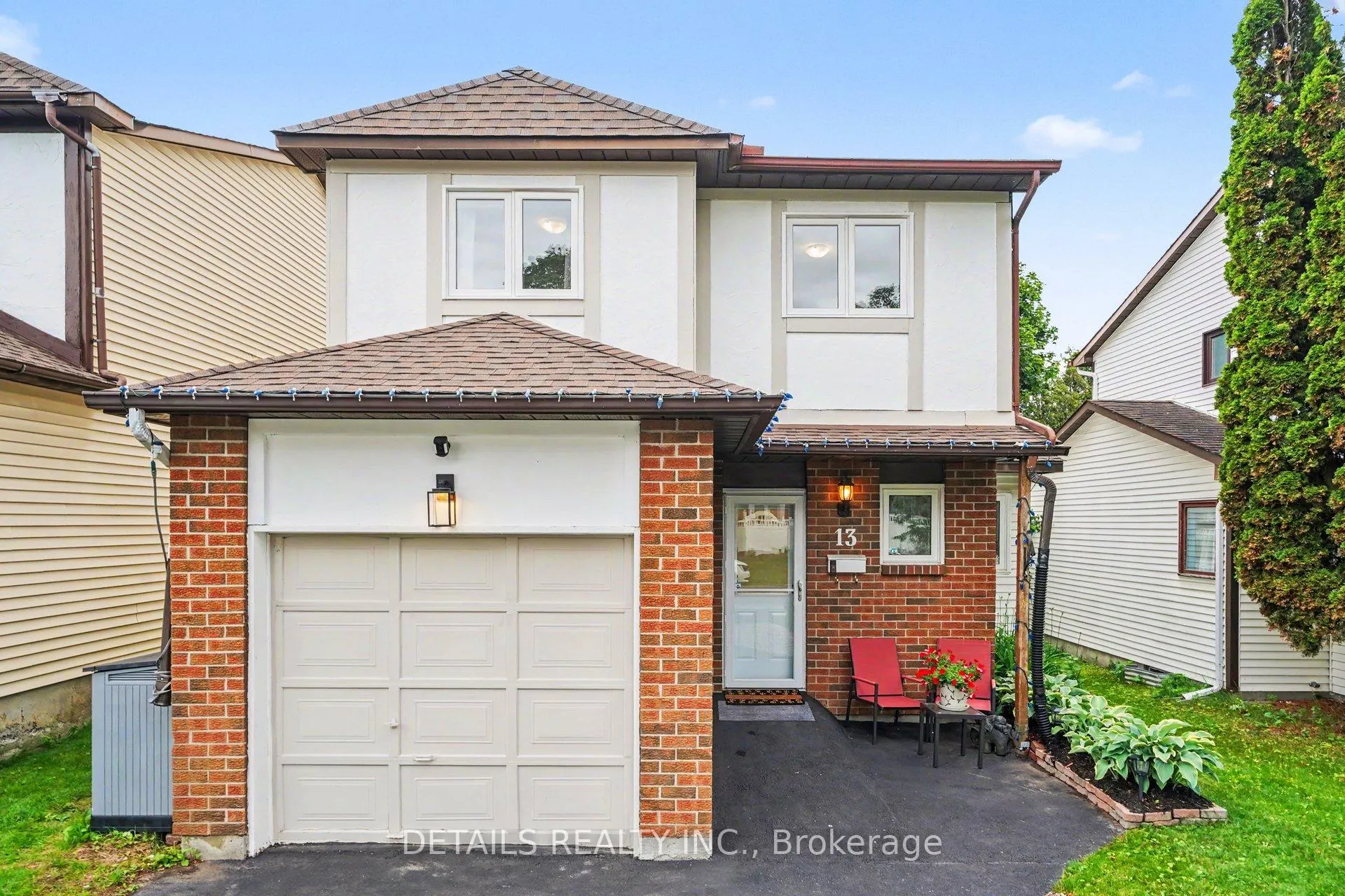 Photo 1 of 13 Willowview Way, Ottawa, Barrhaven - On the Green — HOMEH