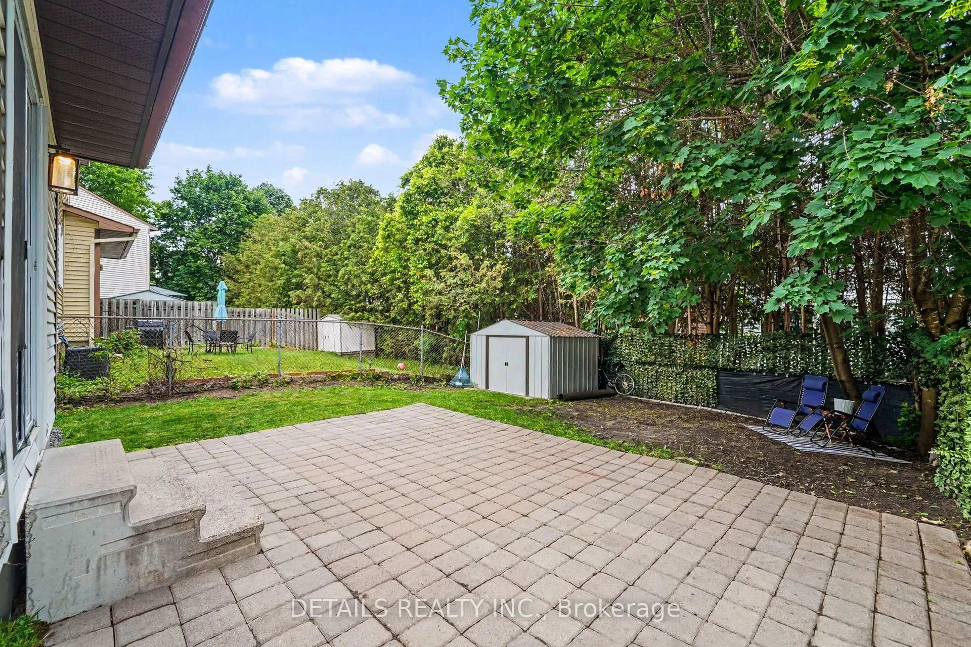 Photo 13 of 13 Willowview Way, Ottawa, Barrhaven - On the Green — HOMEH