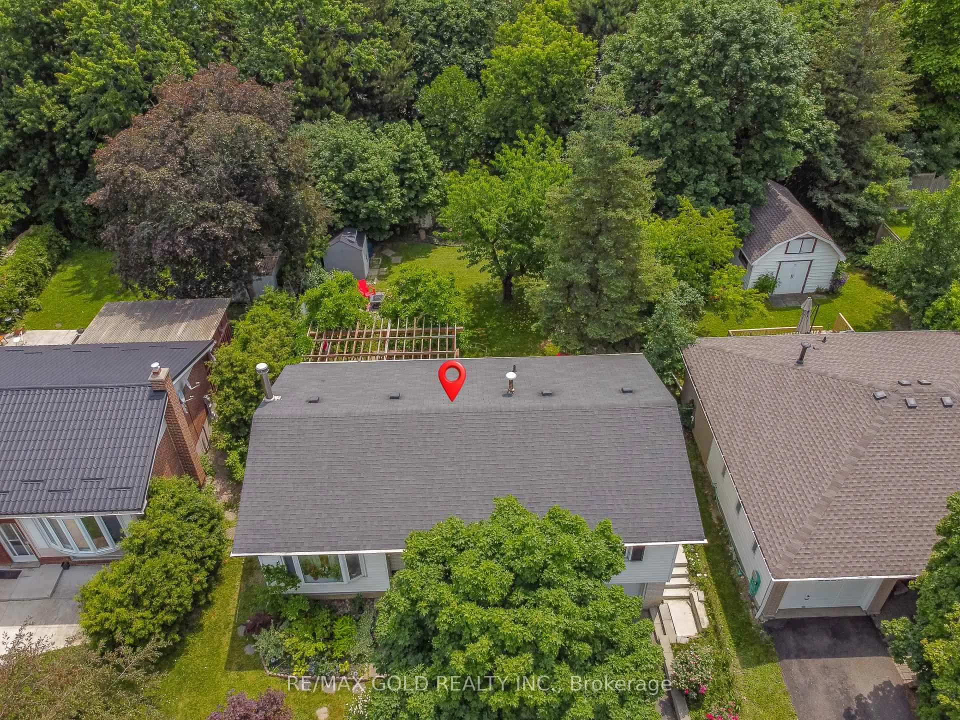 Photo 6 of 18 Drury Crescent, Brampton, Southgate — HOMEH