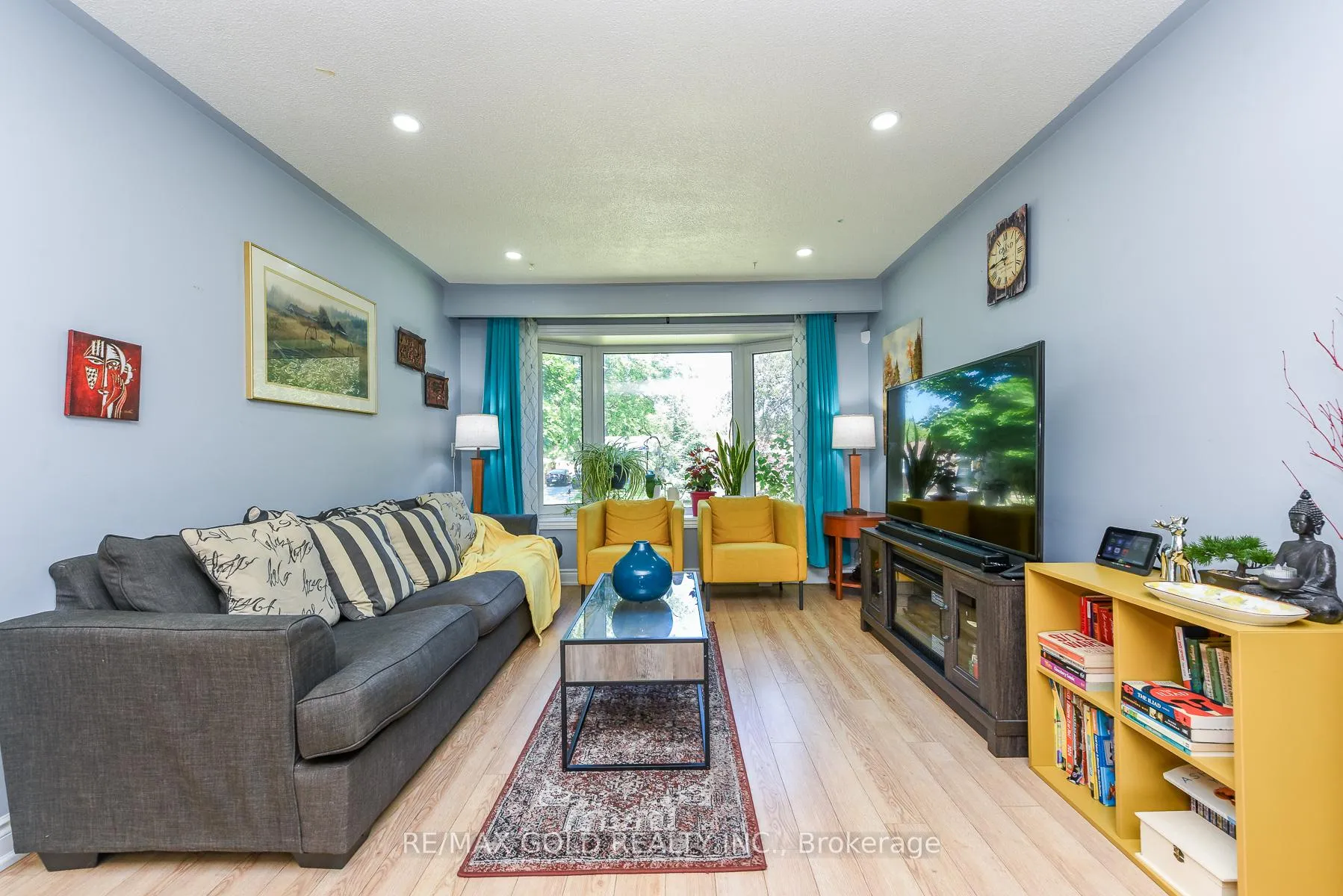 Photo 15 of 18 Drury Crescent, Brampton, Southgate — HOMEH