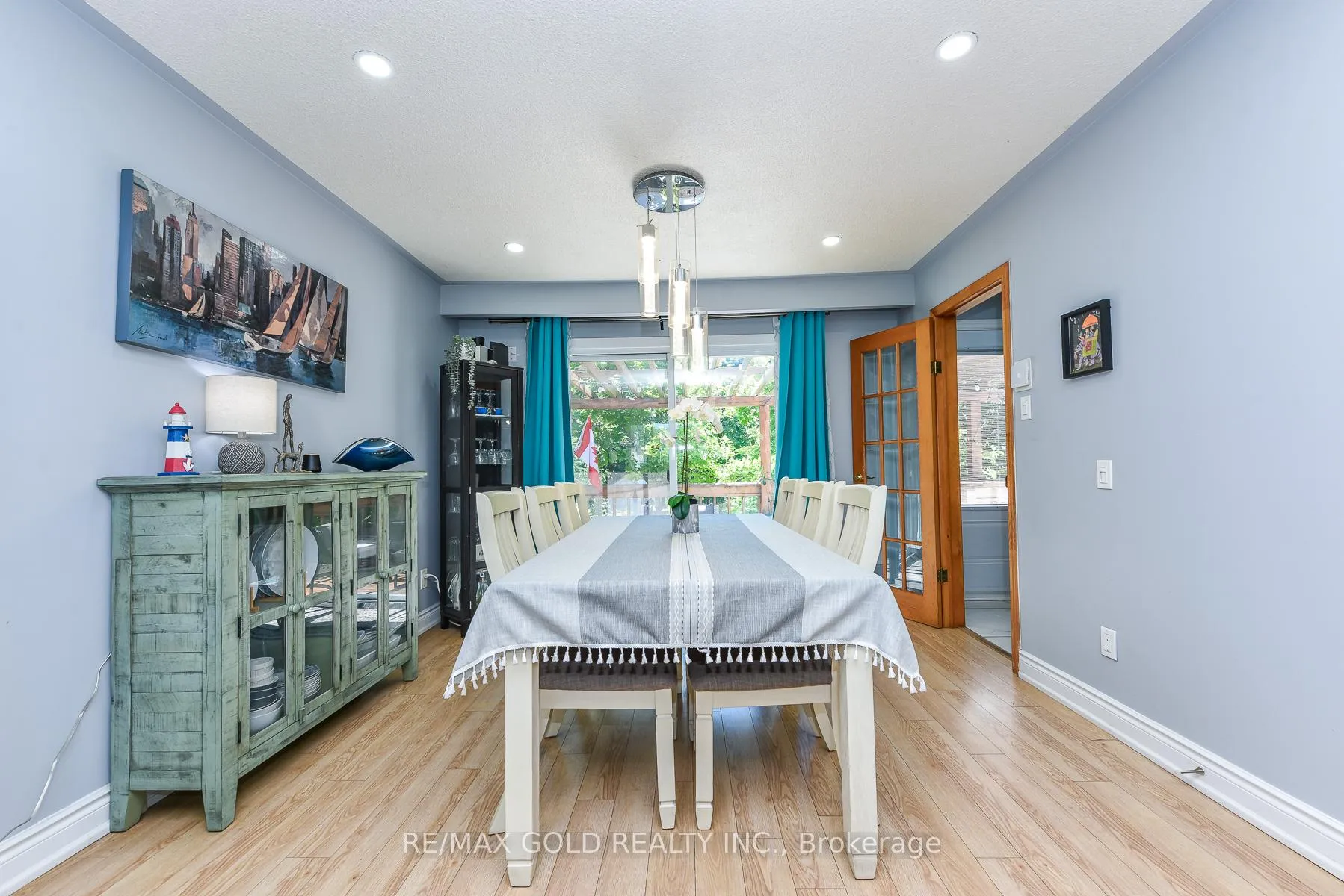 Photo 17 of 18 Drury Crescent, Brampton, Southgate — HOMEH