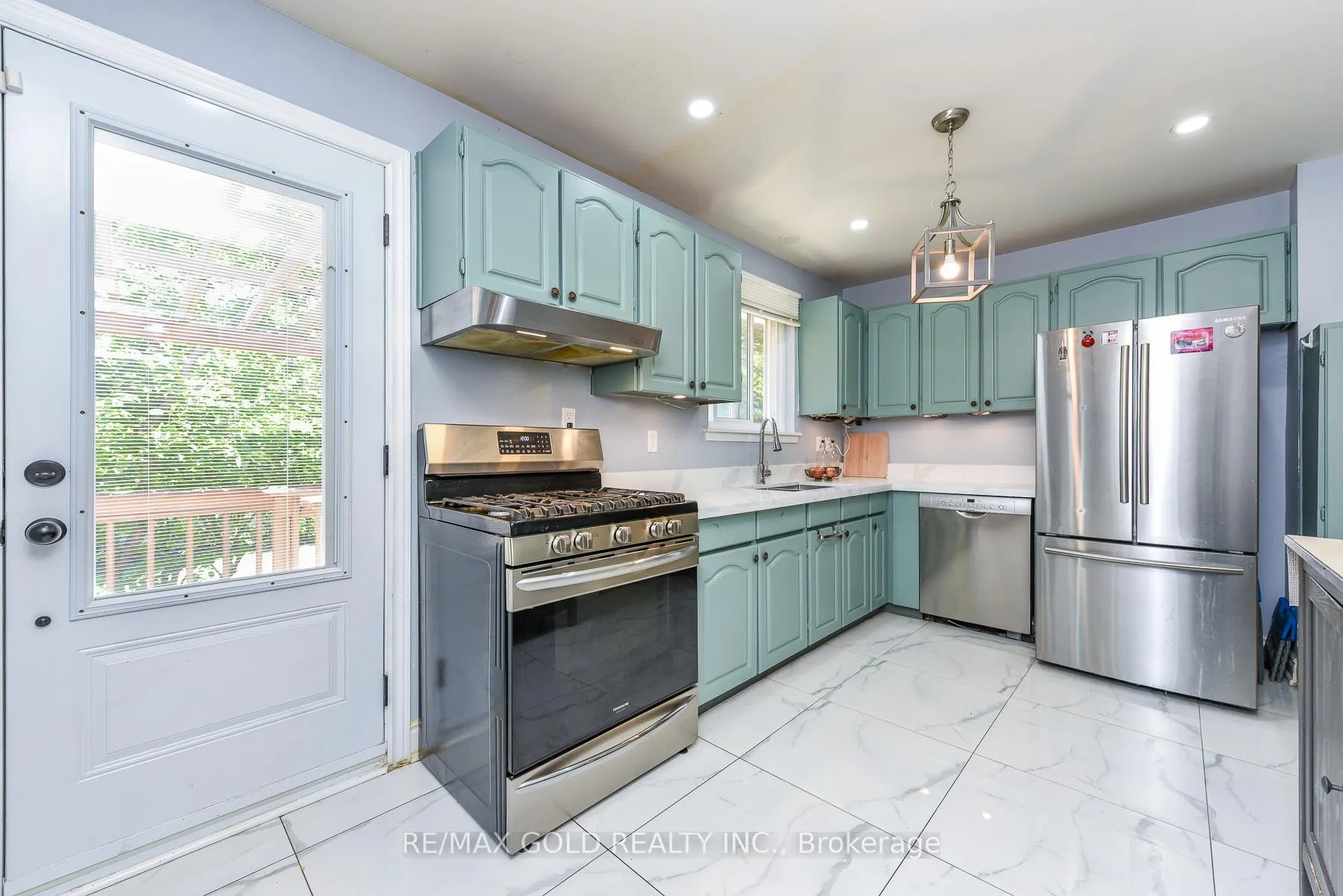Photo 18 of 18 Drury Crescent, Brampton, Southgate — HOMEH