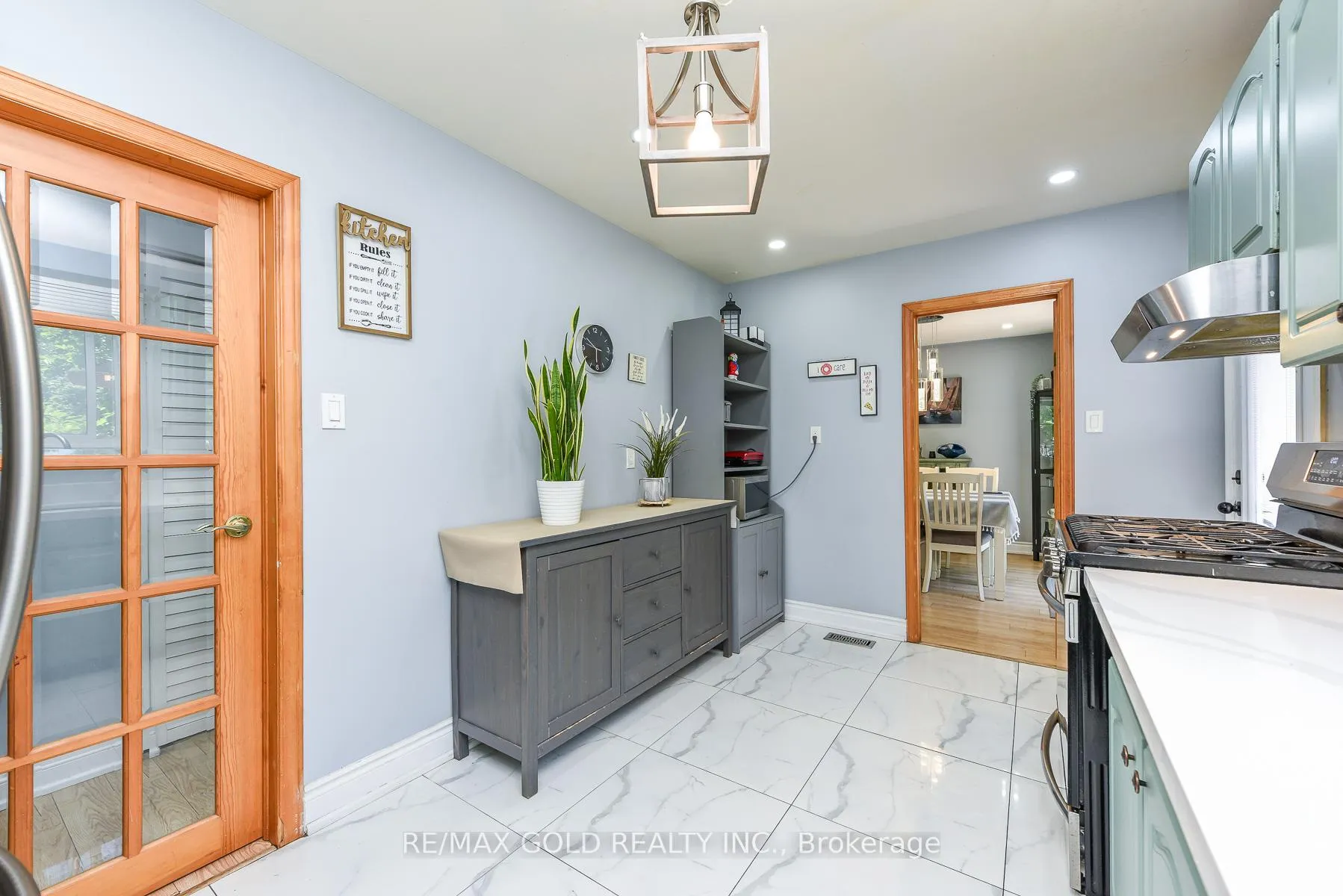 Photo 20 of 18 Drury Crescent, Brampton, Southgate — HOMEH