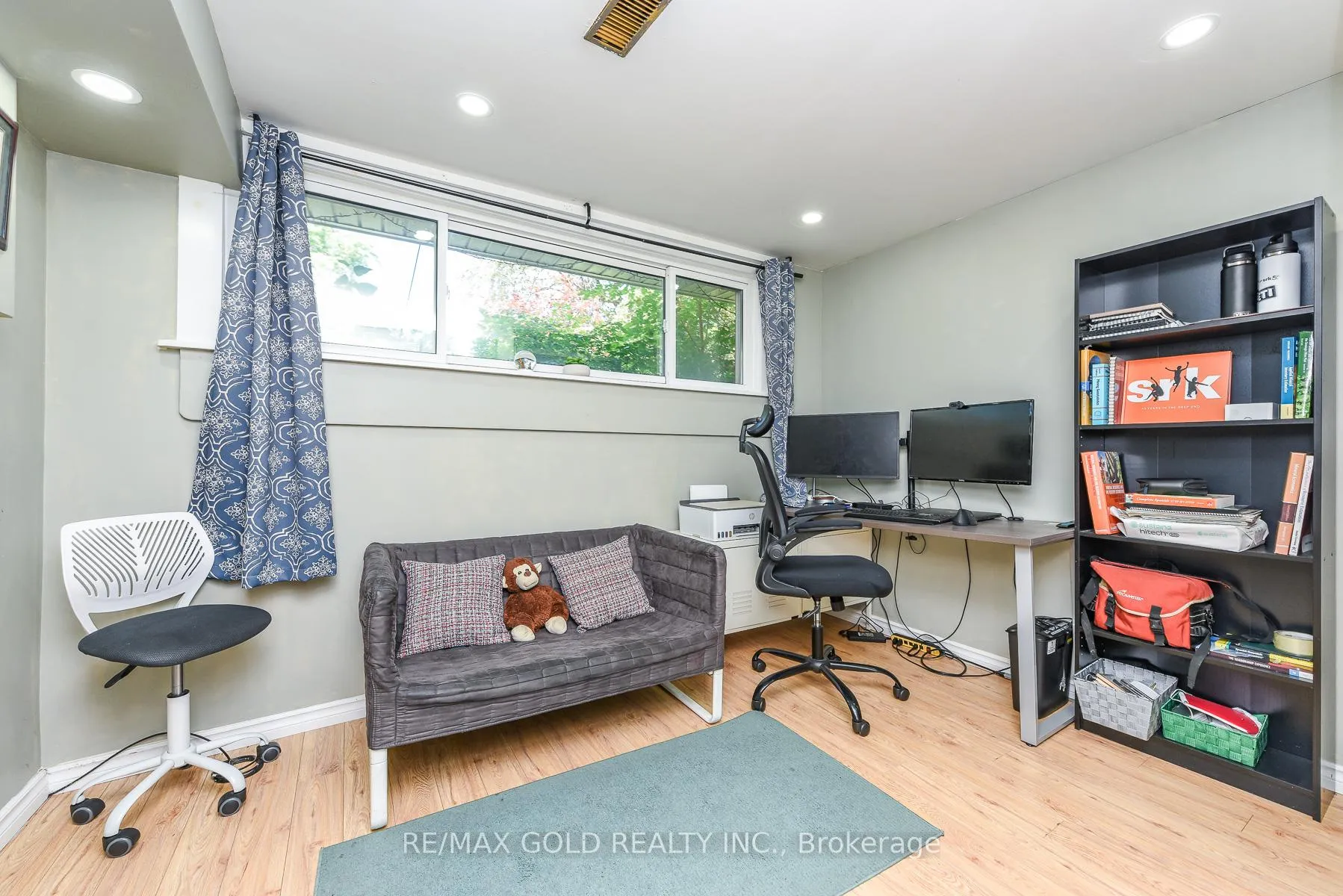 Photo 38 of 18 Drury Crescent, Brampton, Southgate — HOMEH