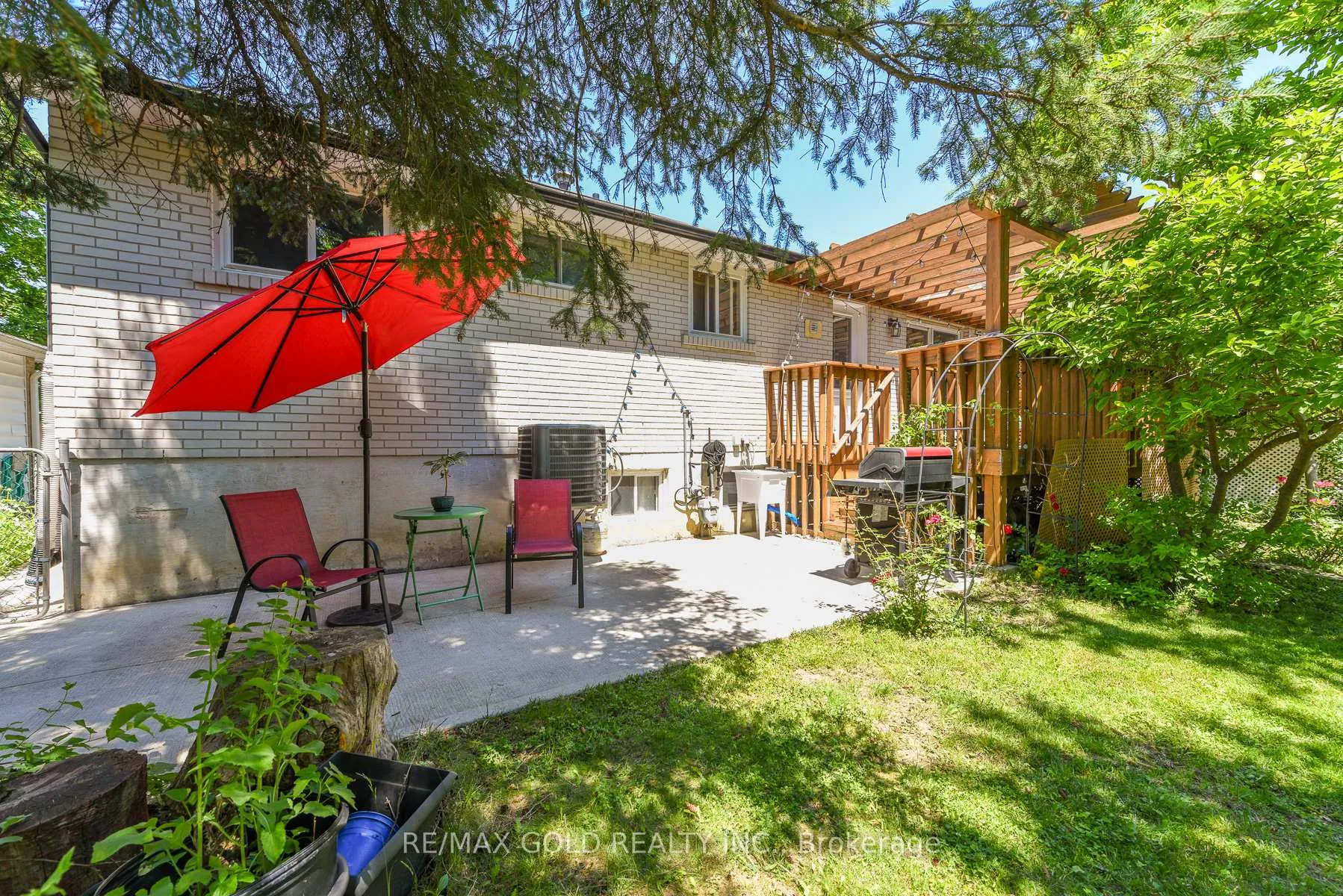Photo 44 of 18 Drury Crescent, Brampton, Southgate — HOMEH
