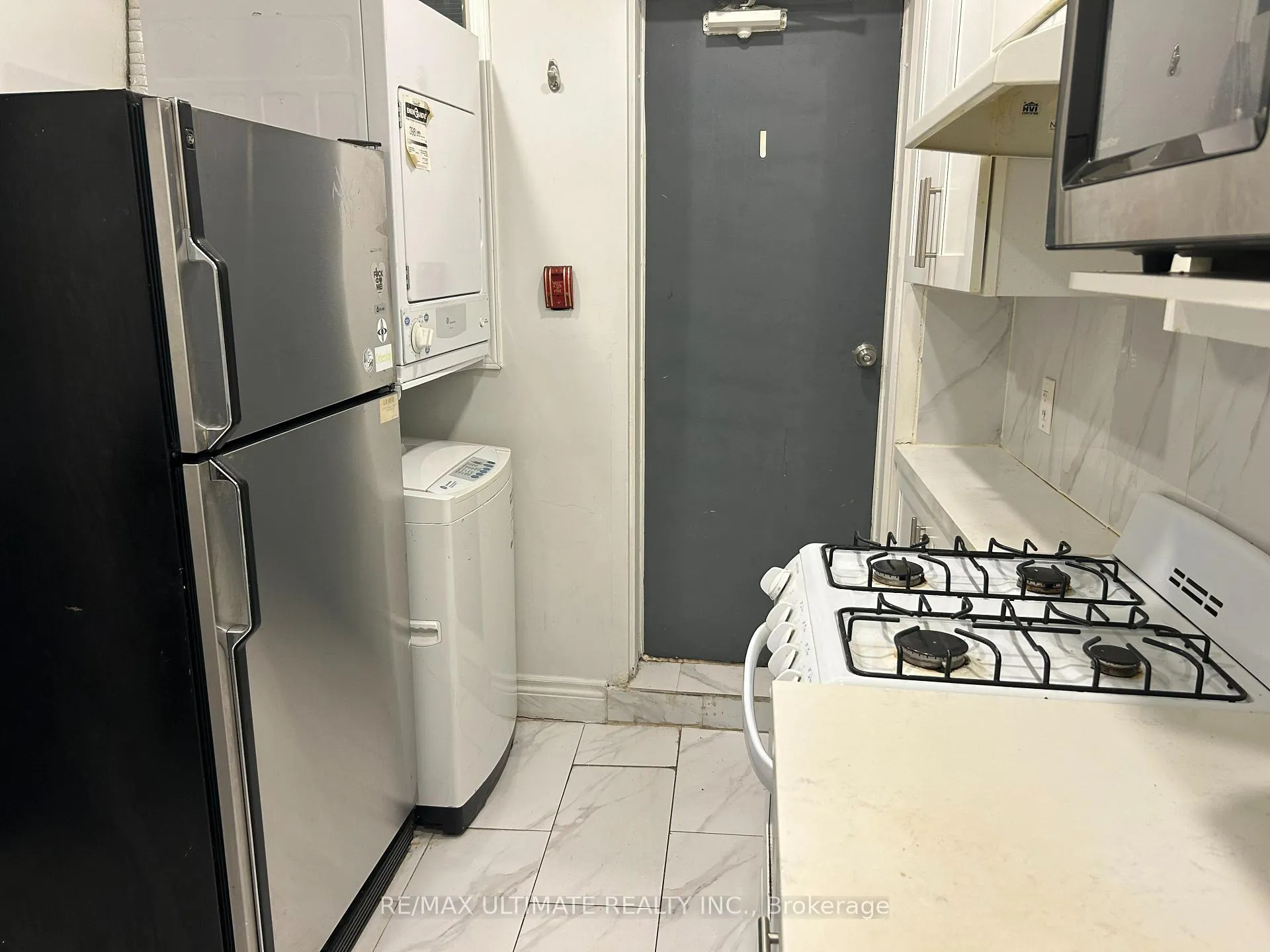 Photo 5 of Unit 2, 5 Roncesvalles Avenue, Toronto, Roncesvalles — HOMEH