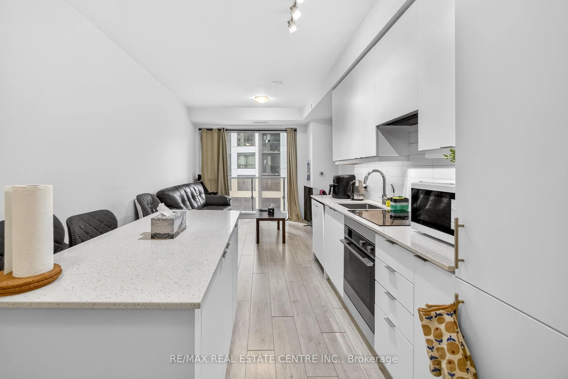 Photo 8 of Unit 610, 30 Elm Drive, Mississauga, Fairview — HOMEH