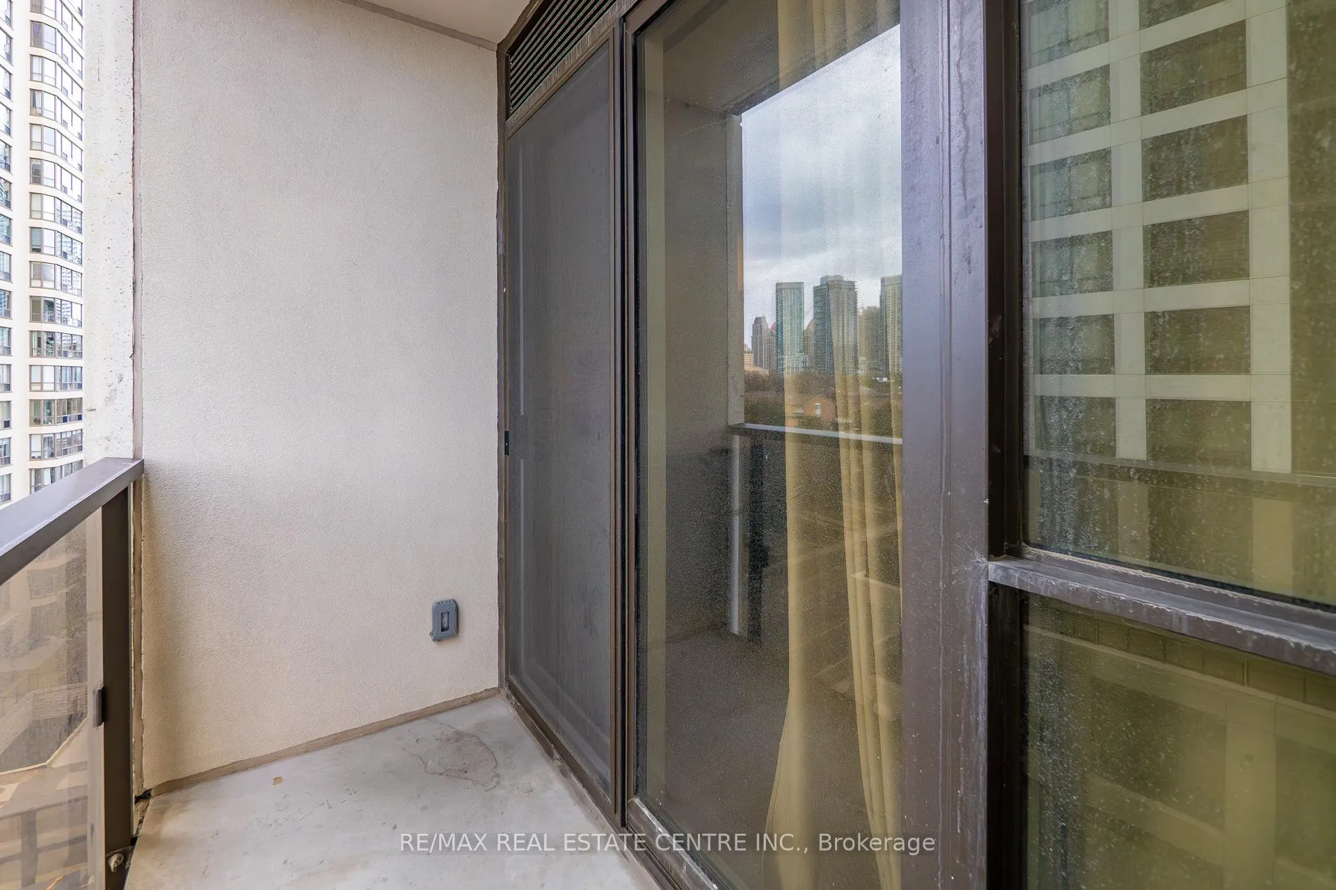 Photo 29 of Unit 610, 30 Elm Drive, Mississauga, Fairview — HOMEH