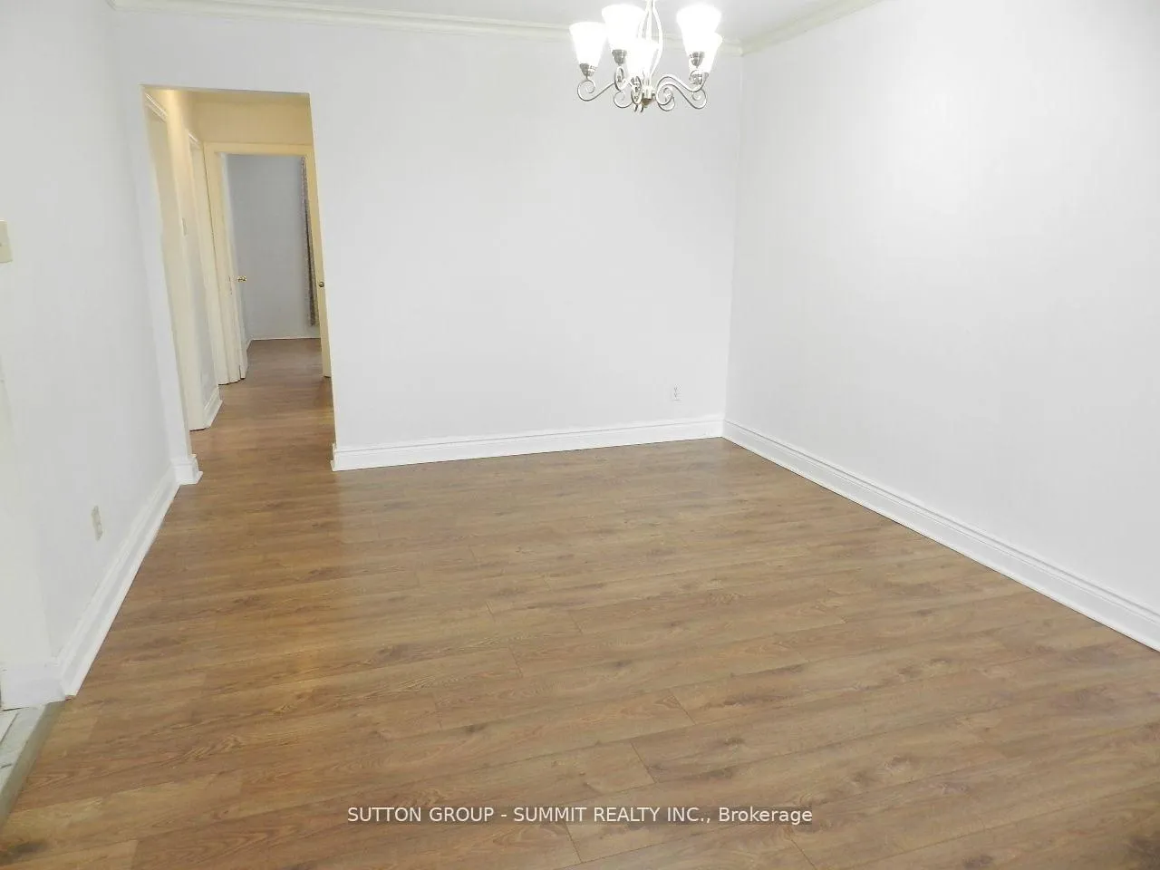 Photo 8 of Unit UPPER, 3367 Verhoeven Drive, Mississauga, Erindale — HOMEH