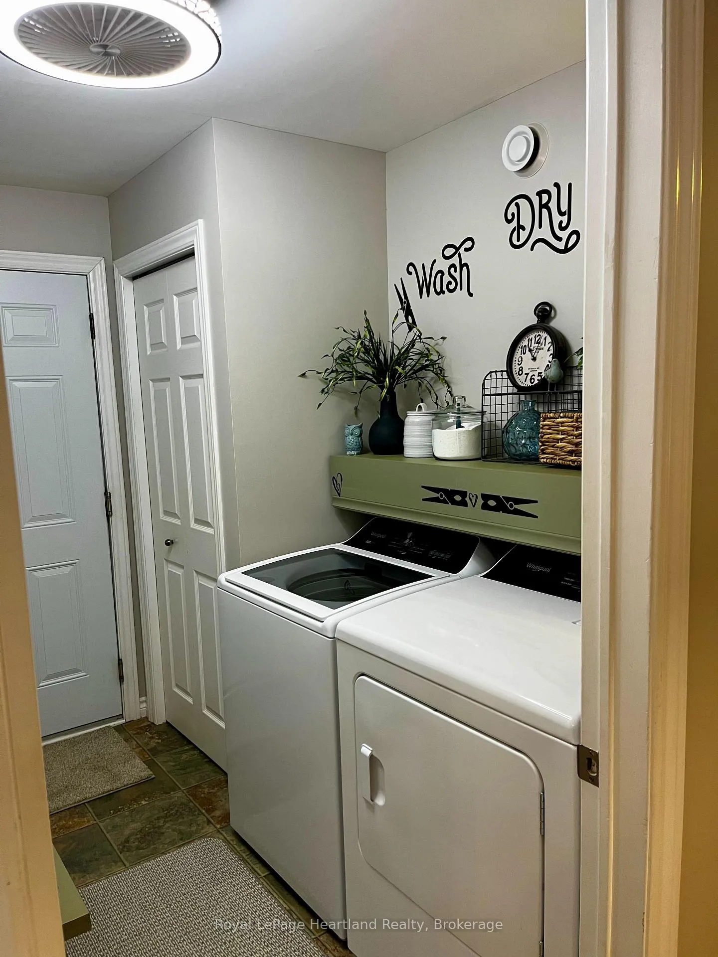 Photo 8 of 459 Richard Crescent, Strathroy-Caradoc, SE — HOMEH