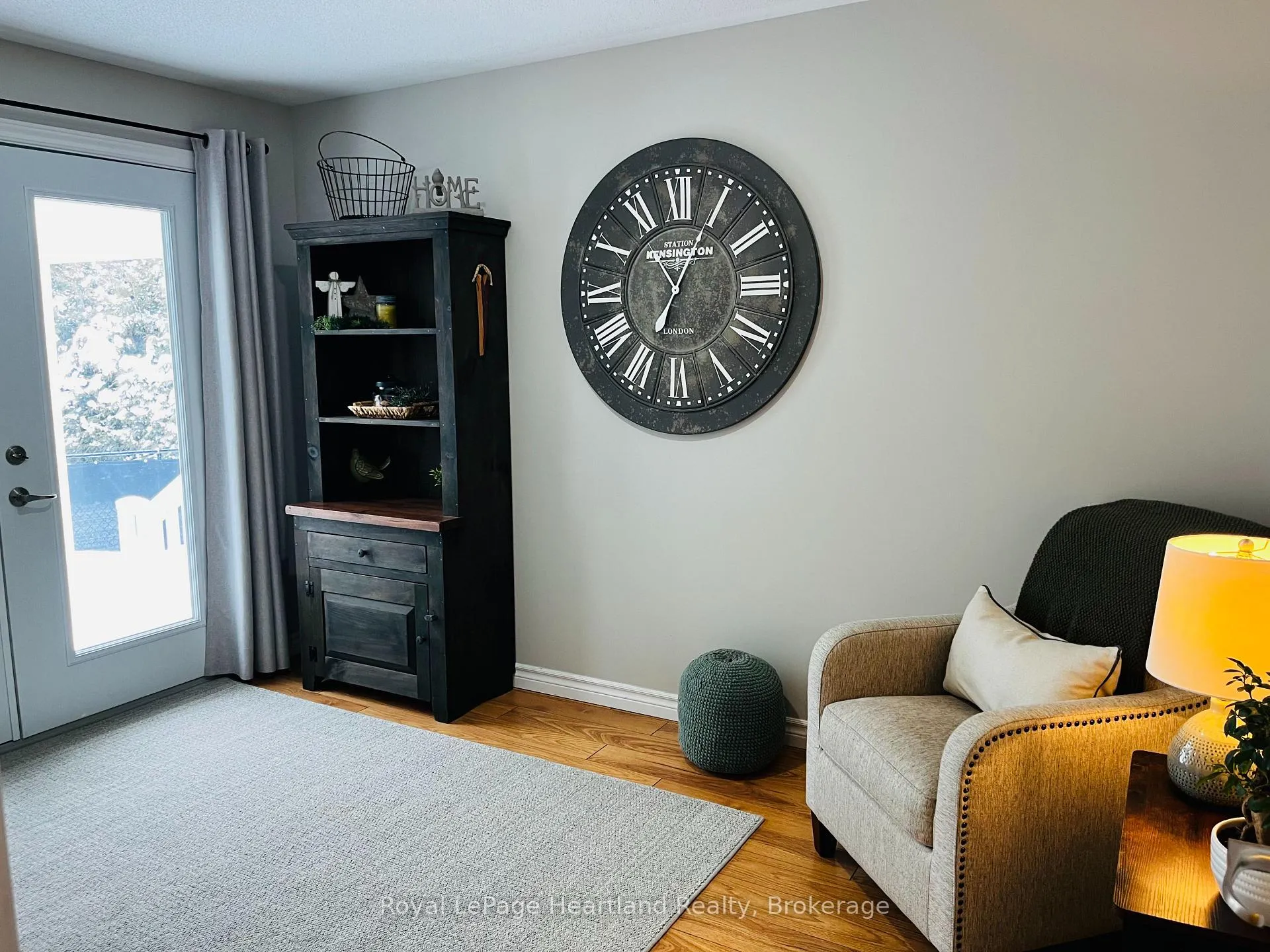 Photo 13 of 459 Richard Crescent, Strathroy-Caradoc, SE — HOMEH