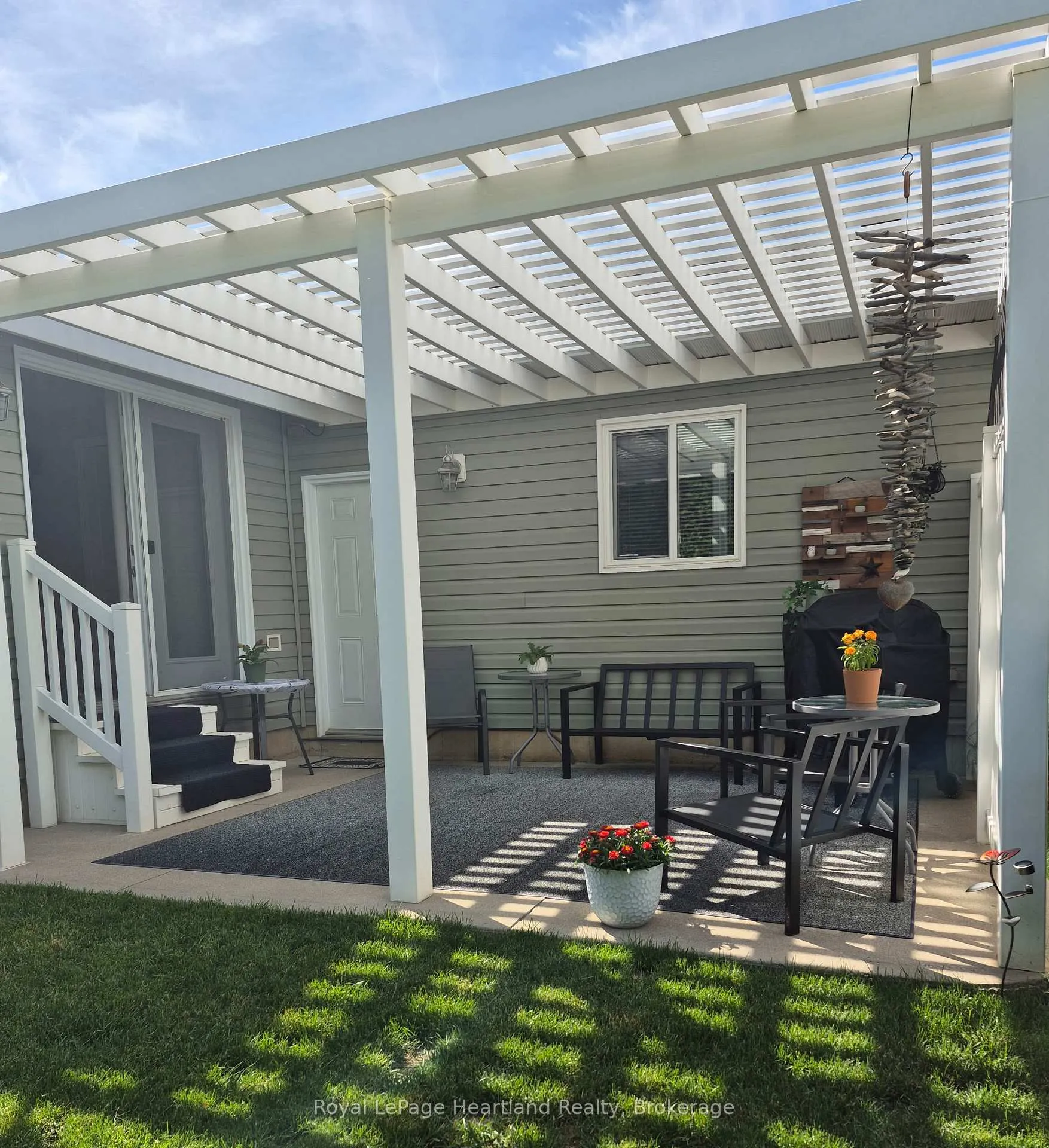 Photo 28 of 459 Richard Crescent, Strathroy-Caradoc, SE — HOMEH
