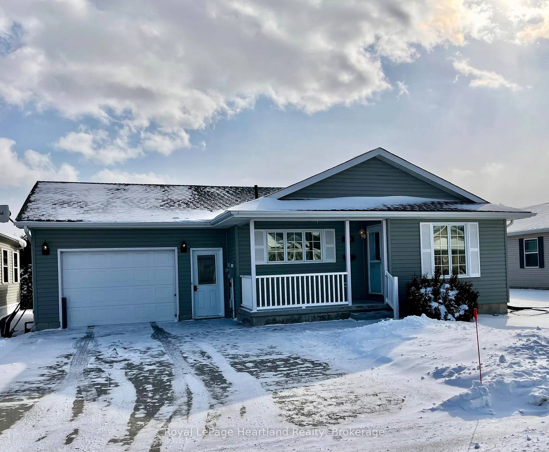 Photo 35 of 459 Richard Crescent, Strathroy-Caradoc, SE — HOMEH