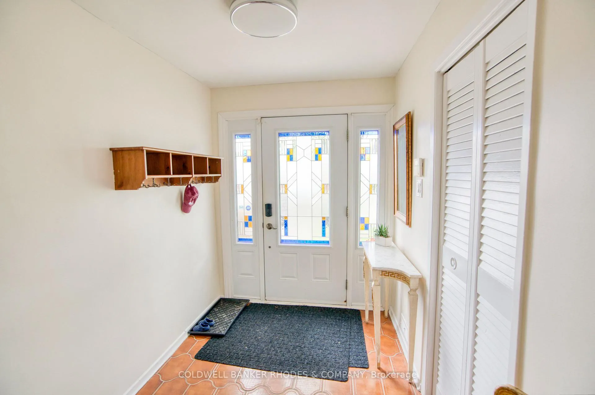 Photo 3 of 1430 Edgecliffe Avenue, Ottawa, Carlington — HOMEH