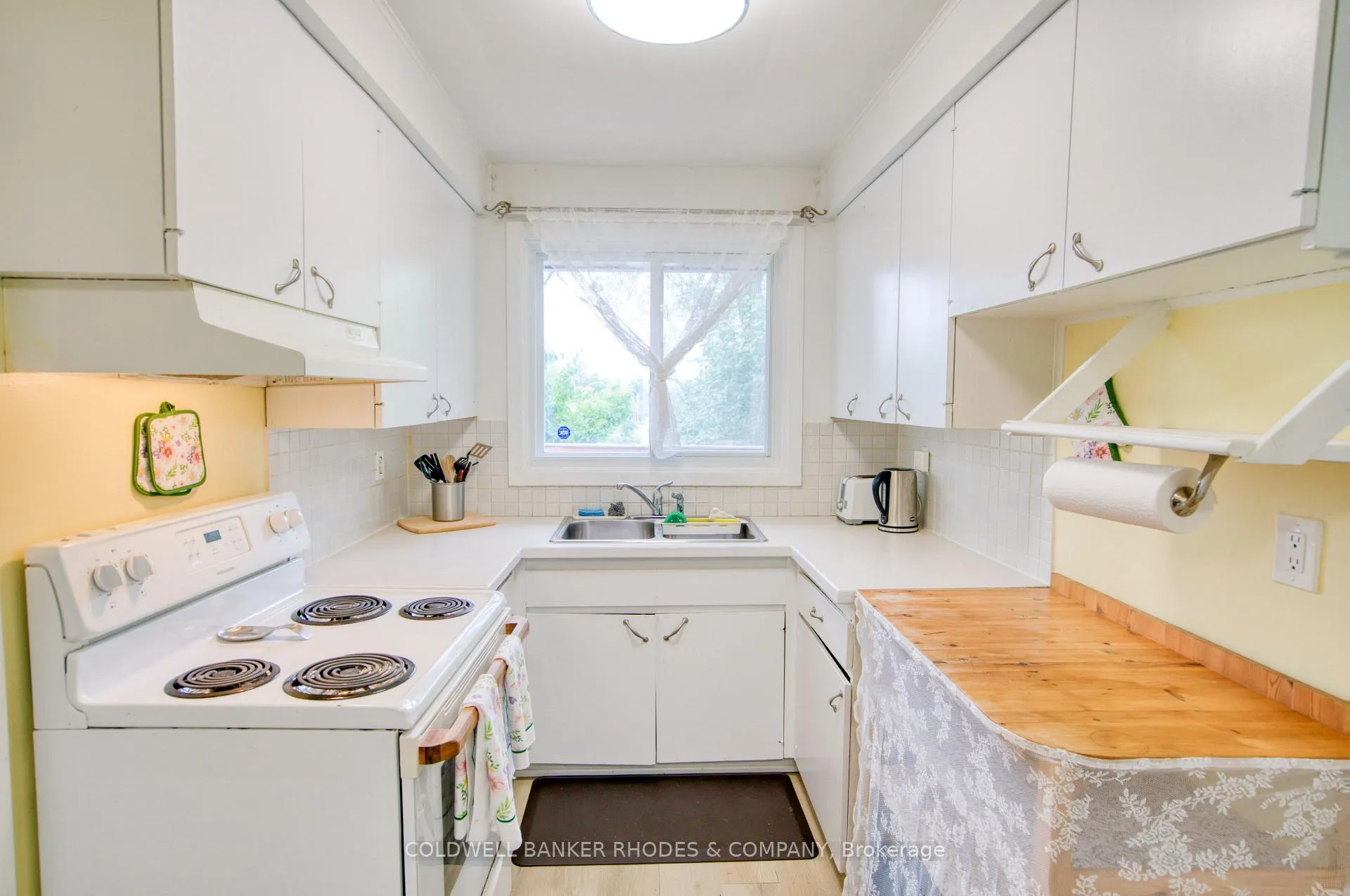 Photo 12 of 1430 Edgecliffe Avenue, Ottawa, Carlington — HOMEH