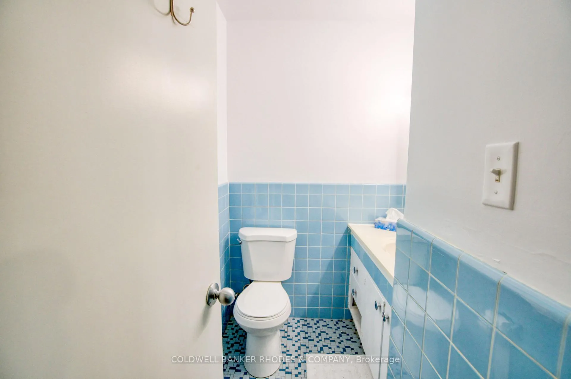 Photo 15 of 1430 Edgecliffe Avenue, Ottawa, Carlington — HOMEH