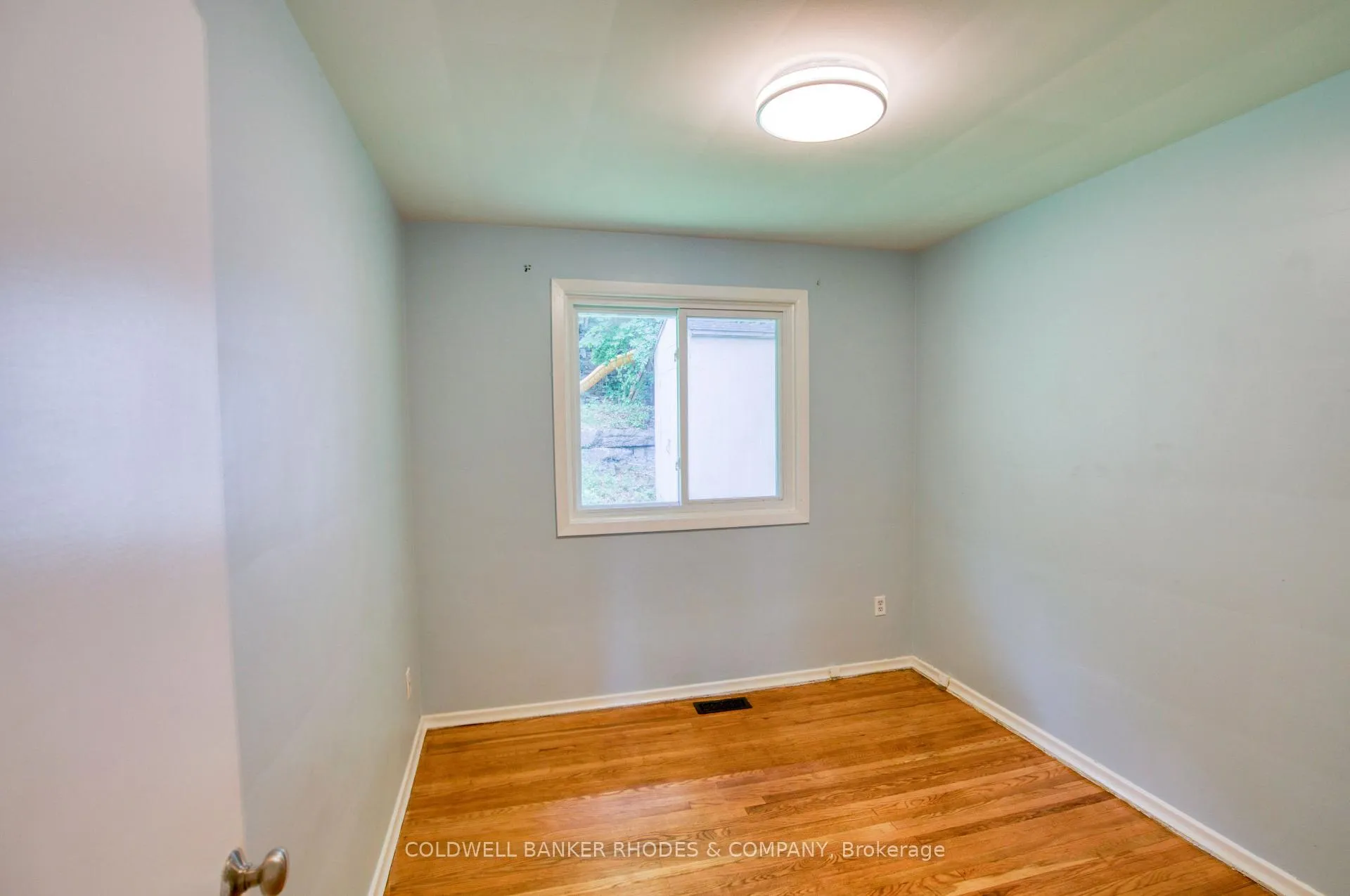 Photo 17 of 1430 Edgecliffe Avenue, Ottawa, Carlington — HOMEH