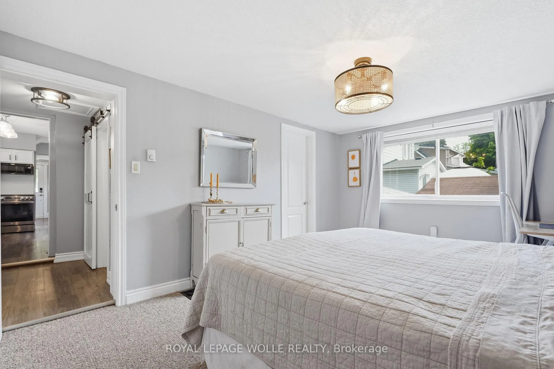 Photo 15 of 439 Westminster Drive S, Cambridge — HOMEH