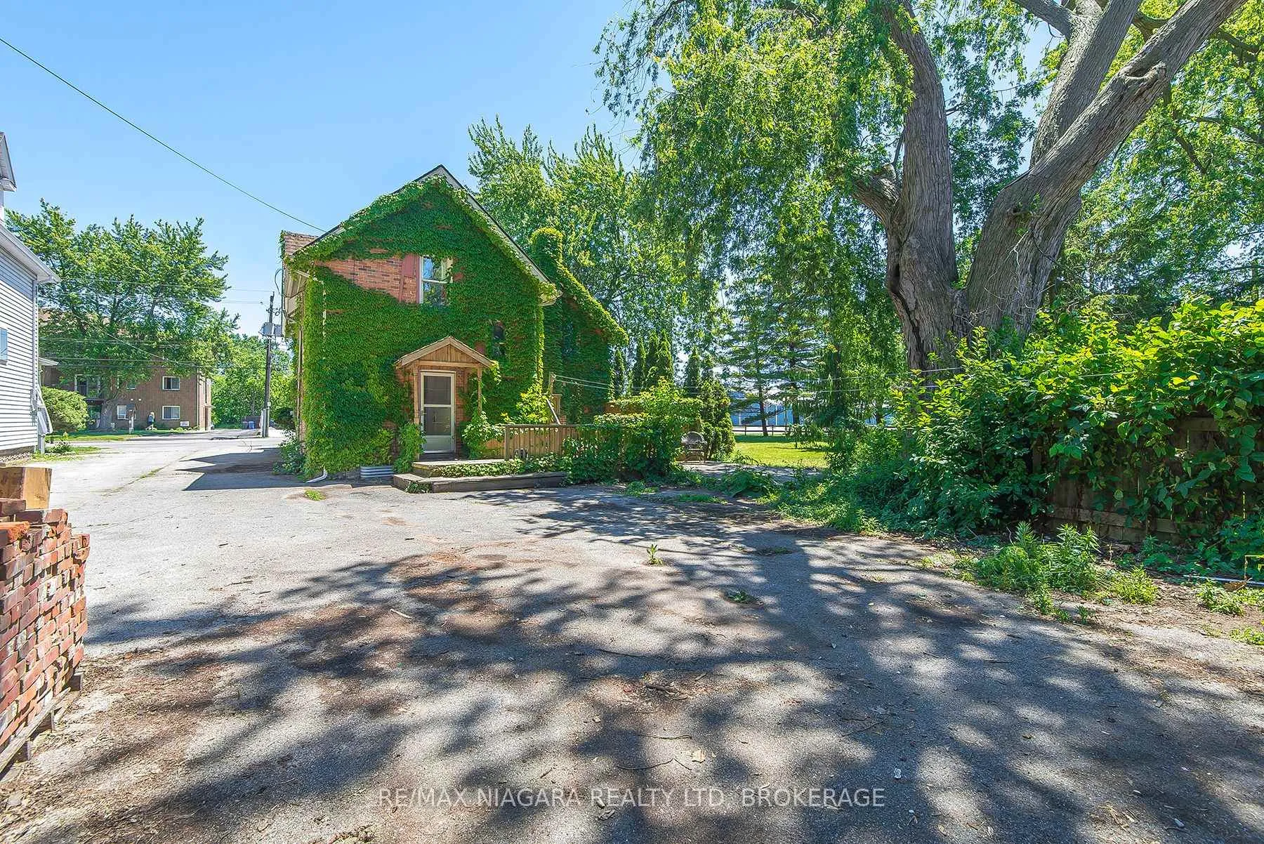 Photo 34 of 518 King Street, Port Colborne, Main Street — HOMEH