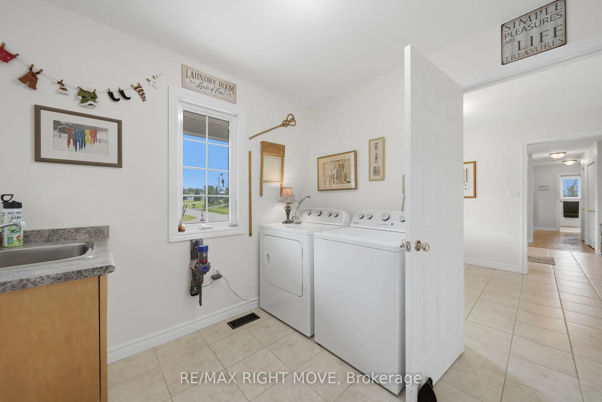Photo 22 of 4700 Zachary Crescent, Ramara, Atherley — HOMEH