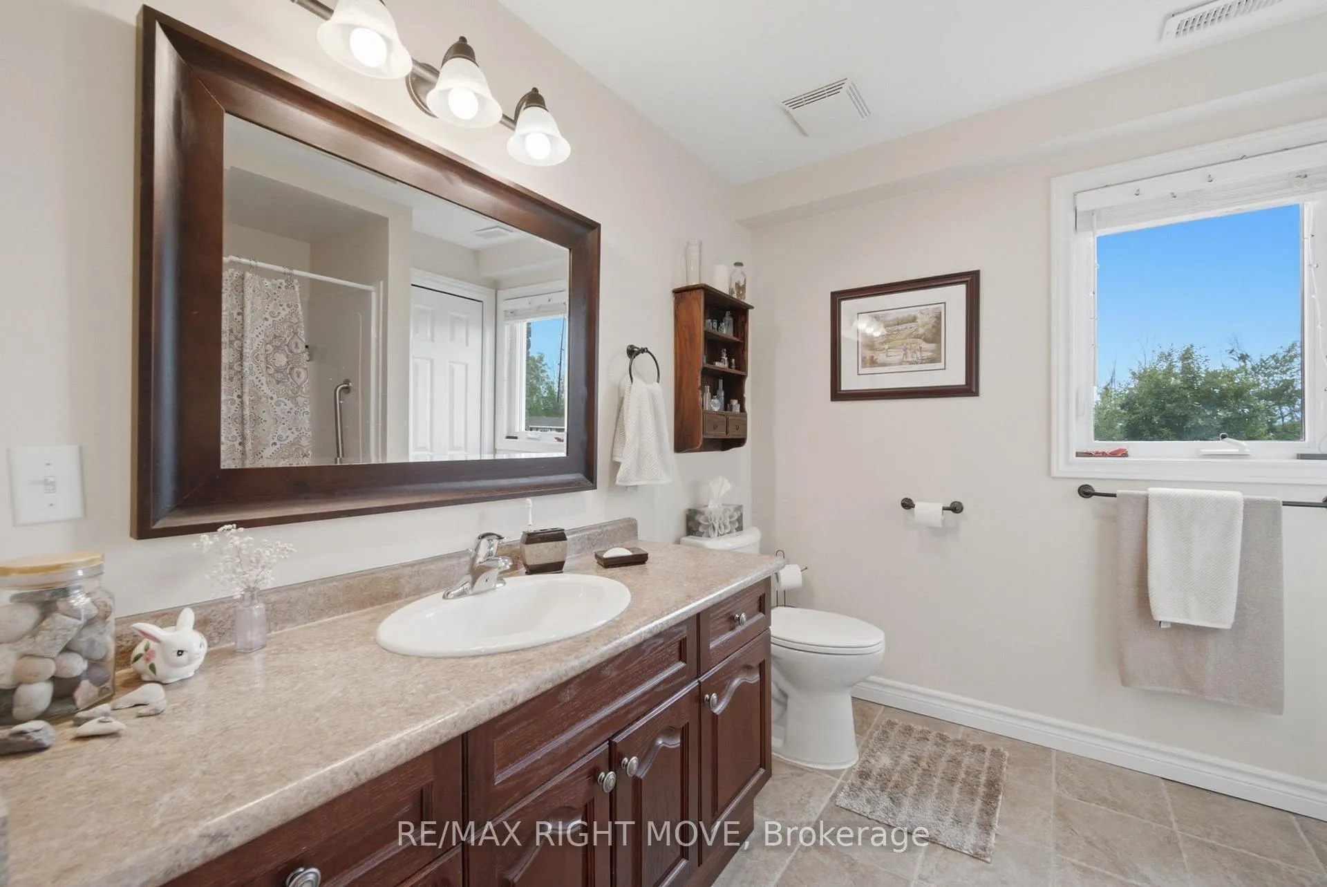 Photo 42 of 4700 Zachary Crescent, Ramara, Atherley — HOMEH