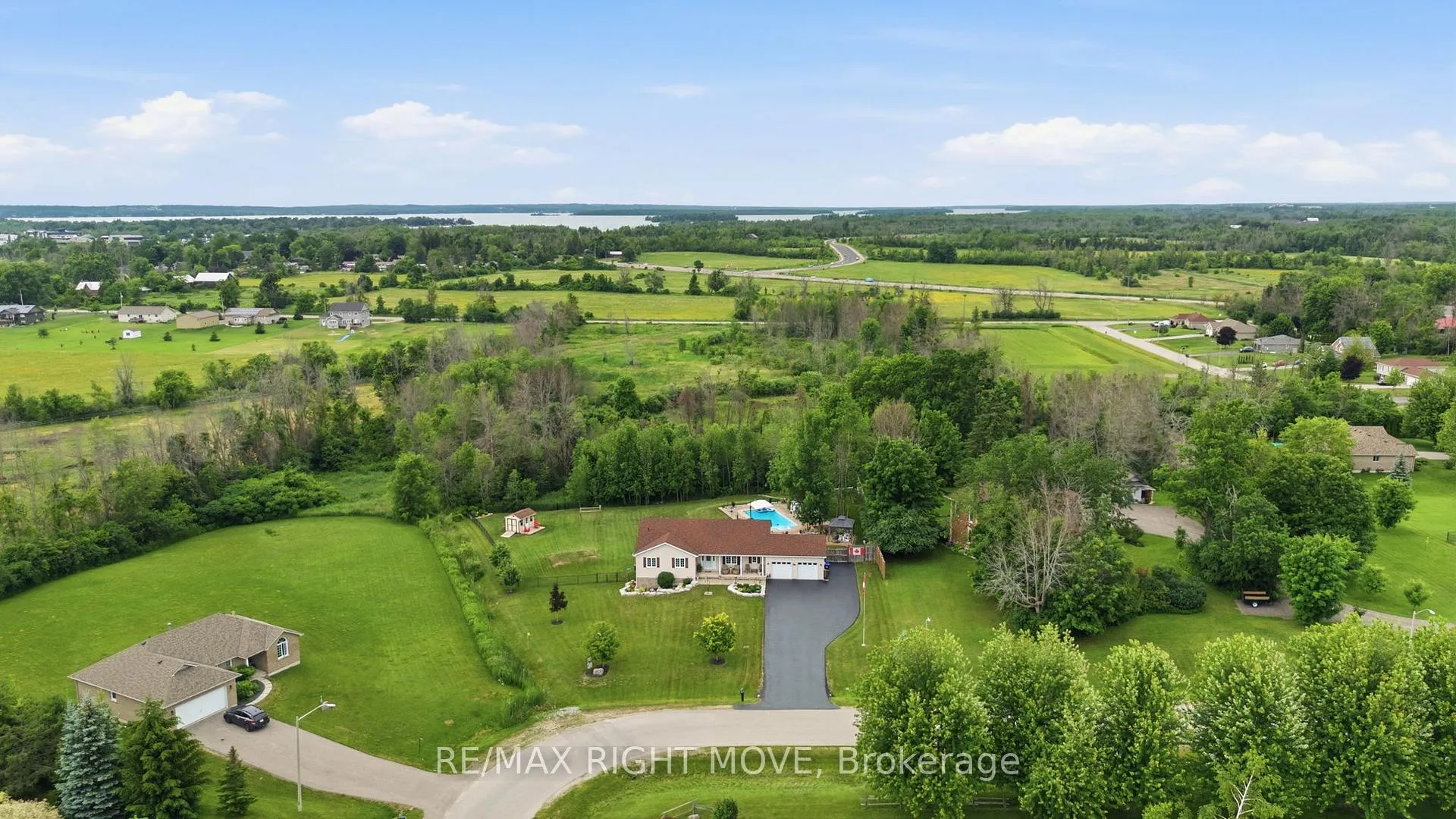 Photo 64 of 4700 Zachary Crescent, Ramara, Atherley — HOMEH