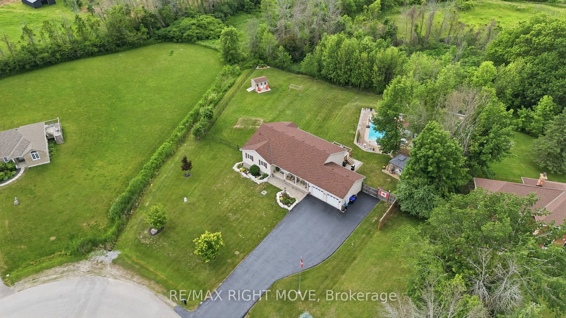 Photo 65 of 4700 Zachary Crescent, Ramara, Atherley — HOMEH