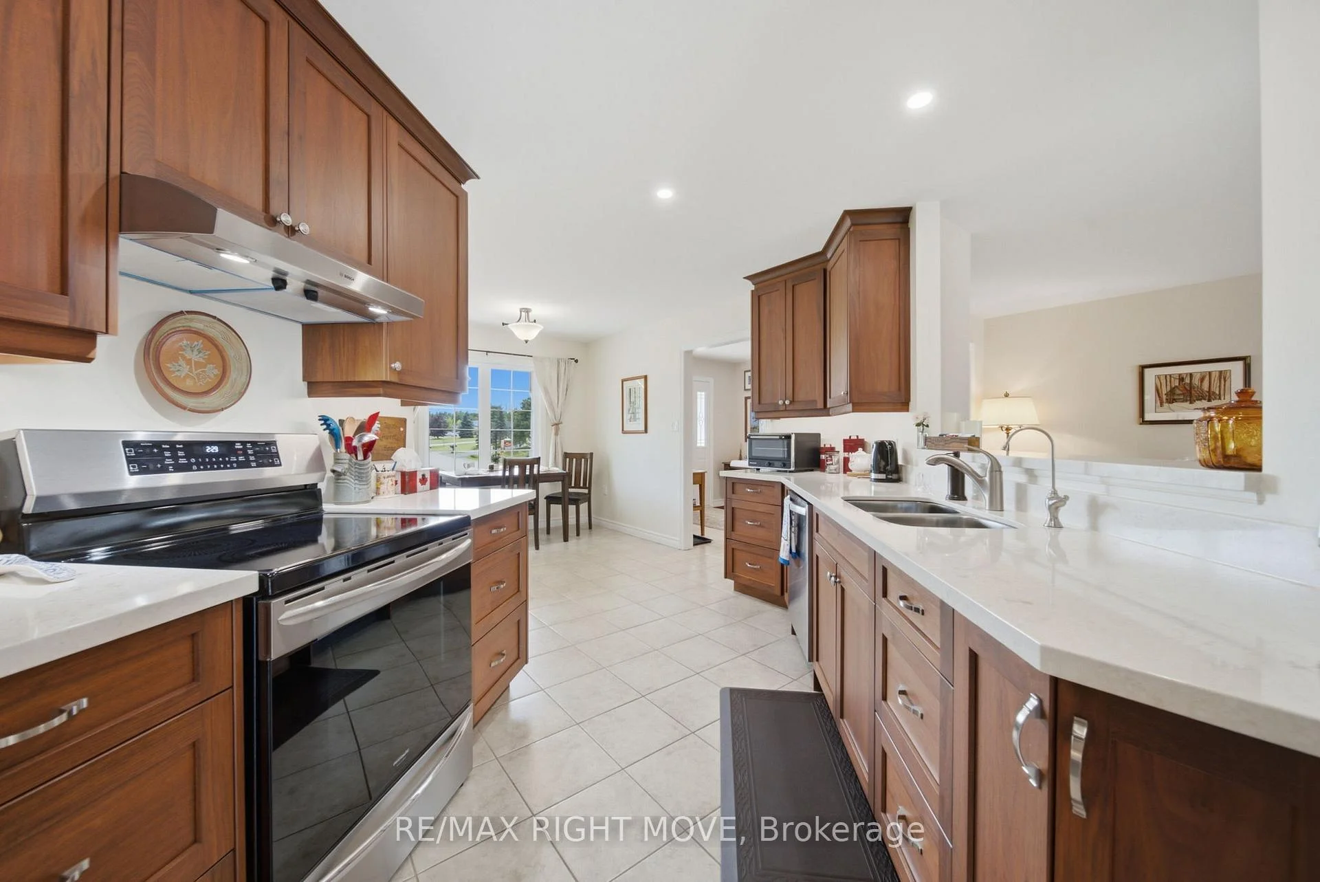 Photo 13 of 4700 Zachary Crescent, Ramara, Atherley — HOMEH