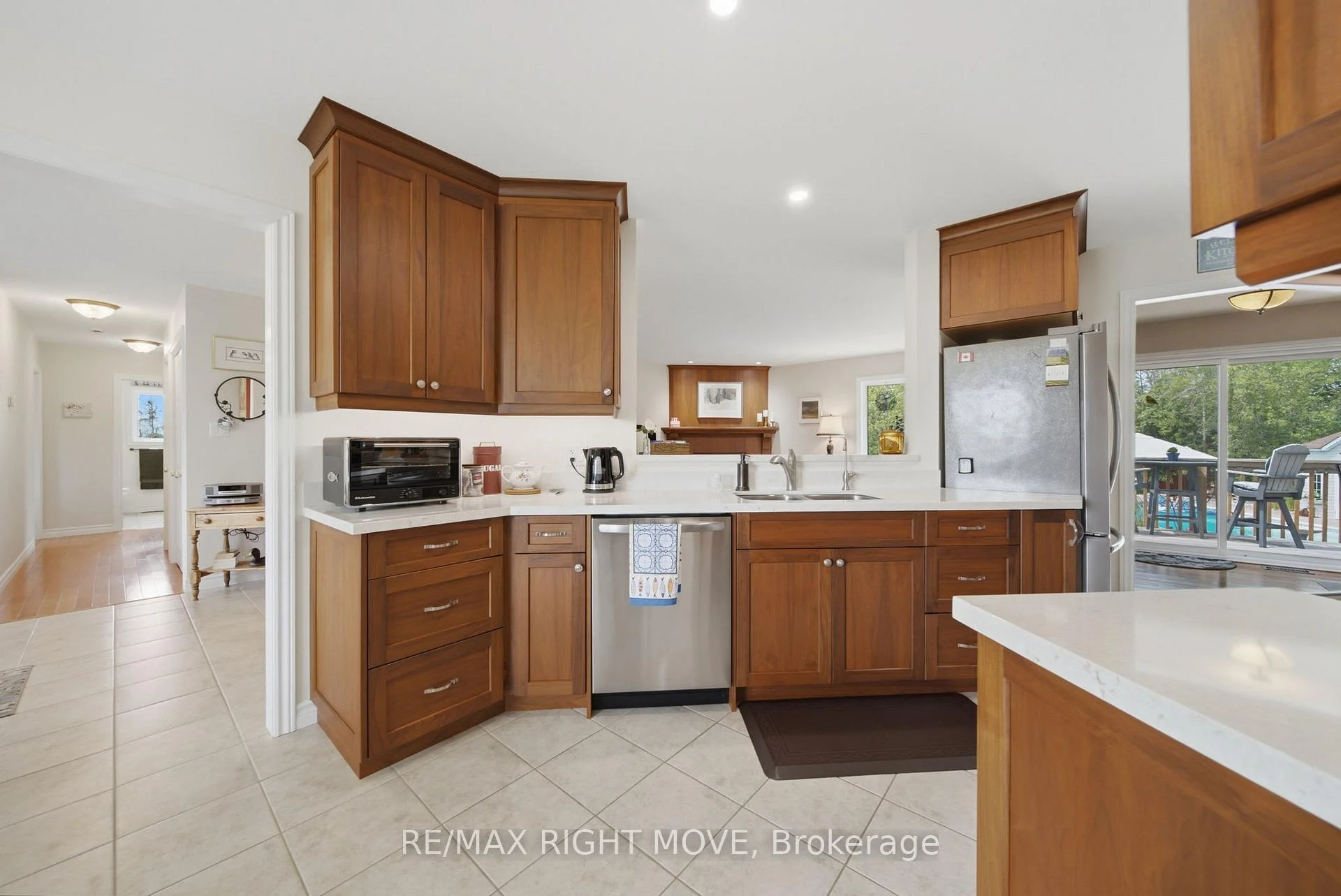 Photo 16 of 4700 Zachary Crescent, Ramara, Atherley — HOMEH