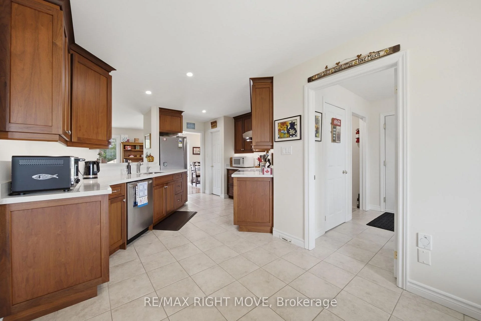Photo 18 of 4700 Zachary Crescent, Ramara, Atherley — HOMEH
