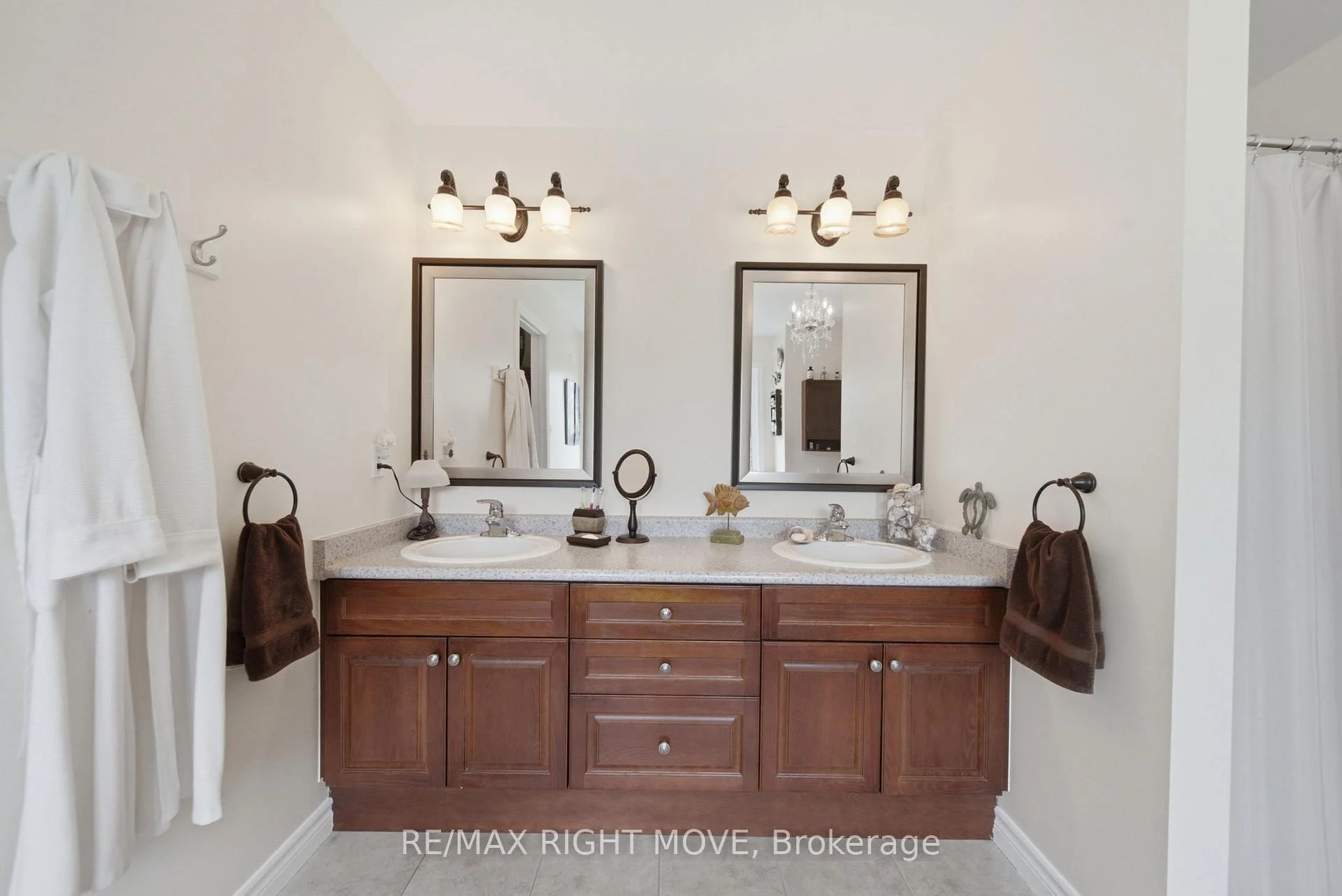 Photo 46 of 4700 Zachary Crescent, Ramara, Atherley — HOMEH