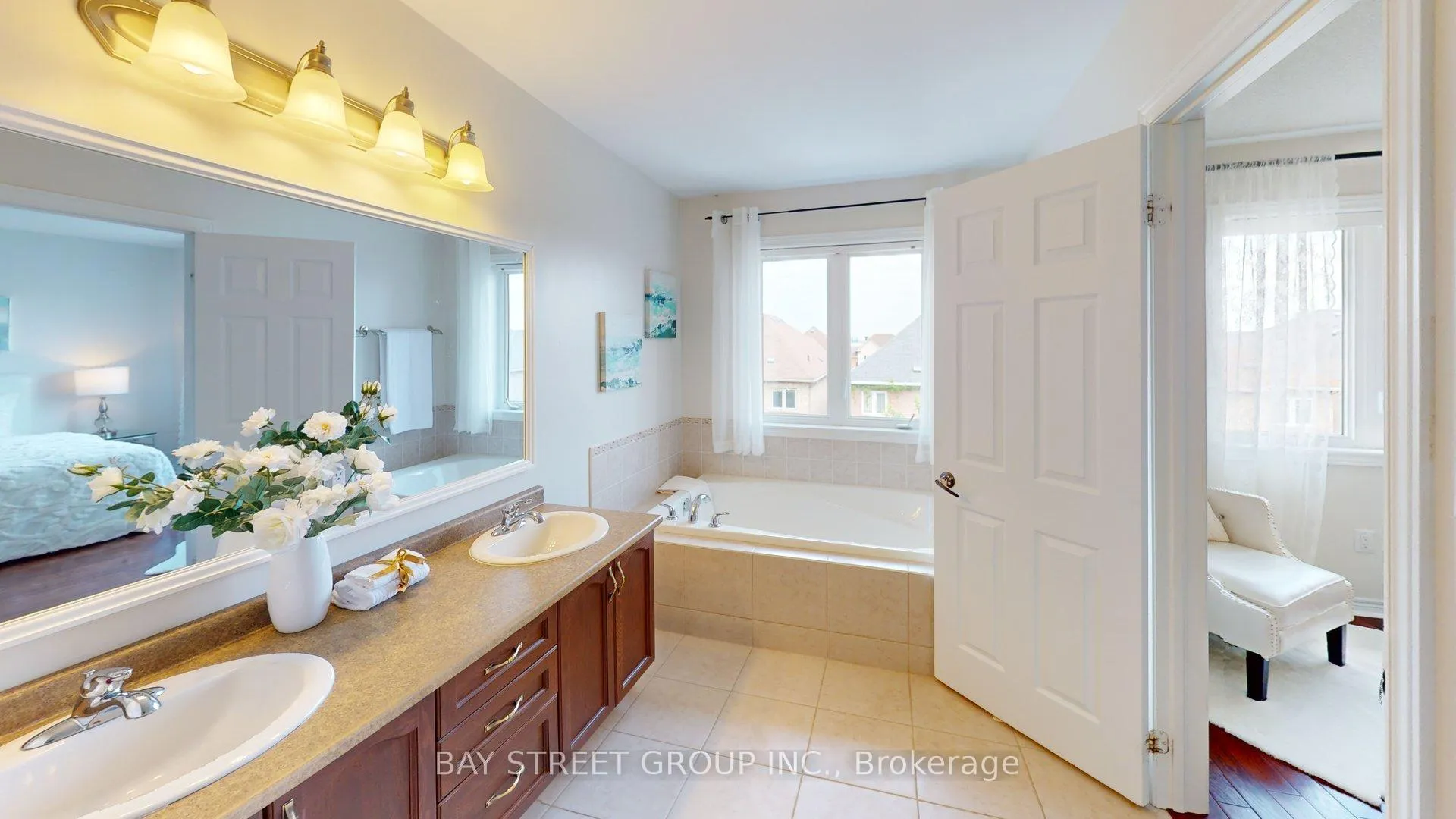 Photo 39 of 311 Oberfrick Avenue, Vaughan, Patterson — HOMEH