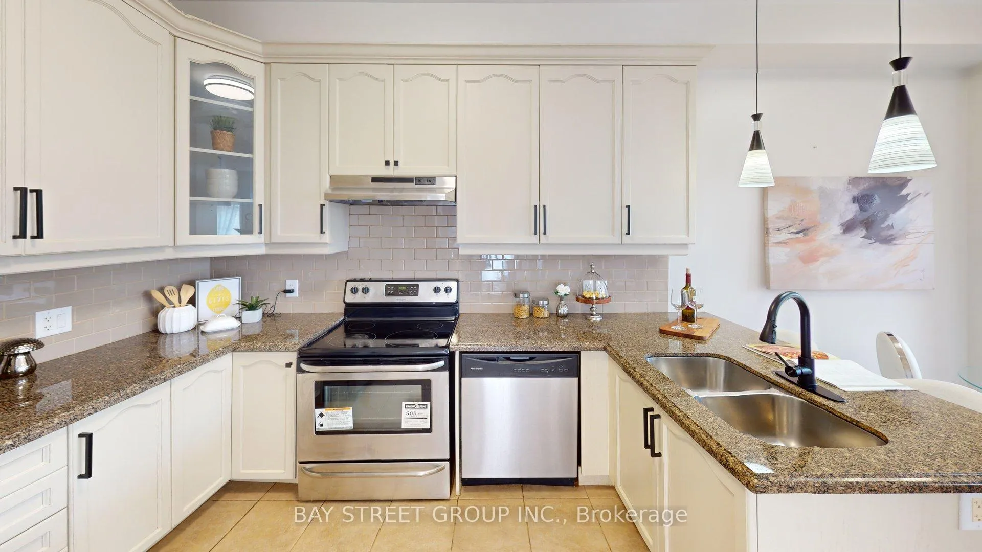 Photo 44 of 311 Oberfrick Avenue, Vaughan, Patterson — HOMEH