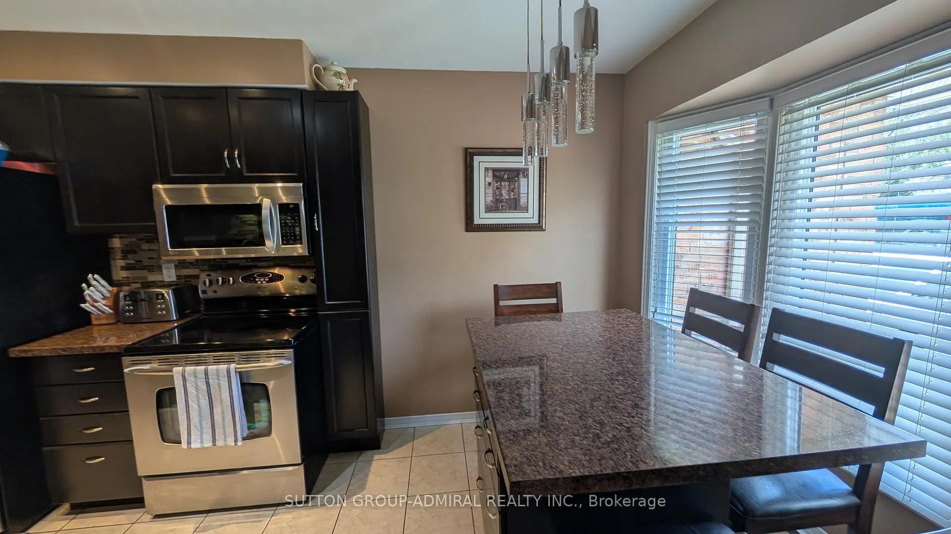 Photo 7 of Unit 37, 503 Highway 8 Street, Hamilton, Stoney Creek — HOMEH