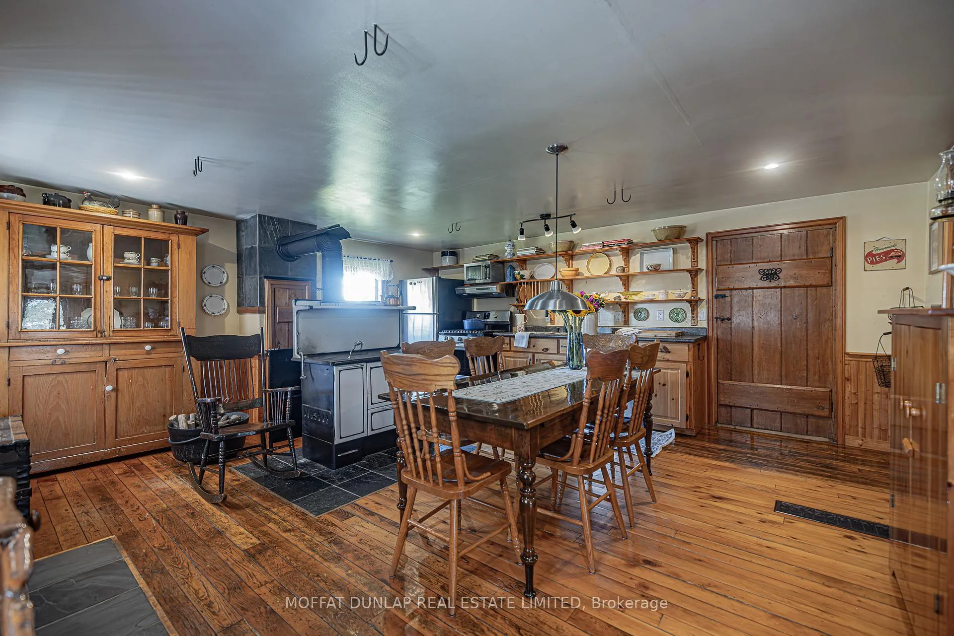 Photo 15 of 3012 8th Concession Road, Adjala-Tosorontio, Rural Adjala-Tosorontio — HOMEH