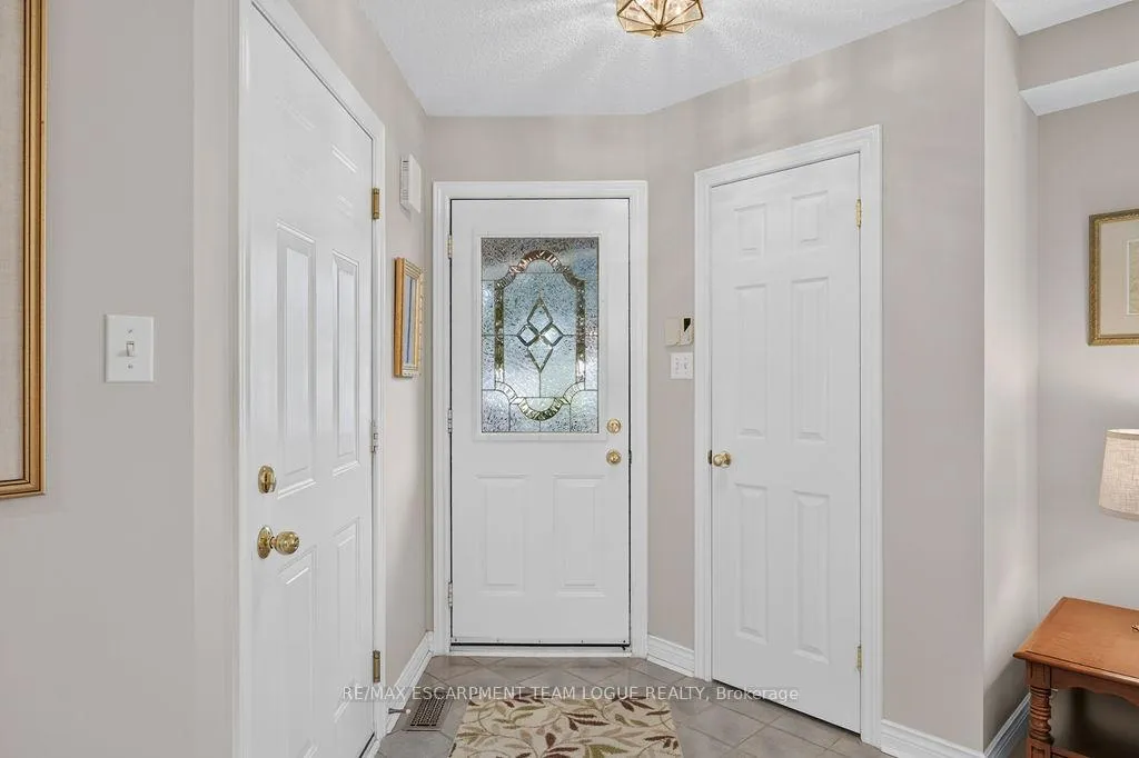 Photo 6 of 3321 Edgewood Place, Burlington, Palmer — HOMEH