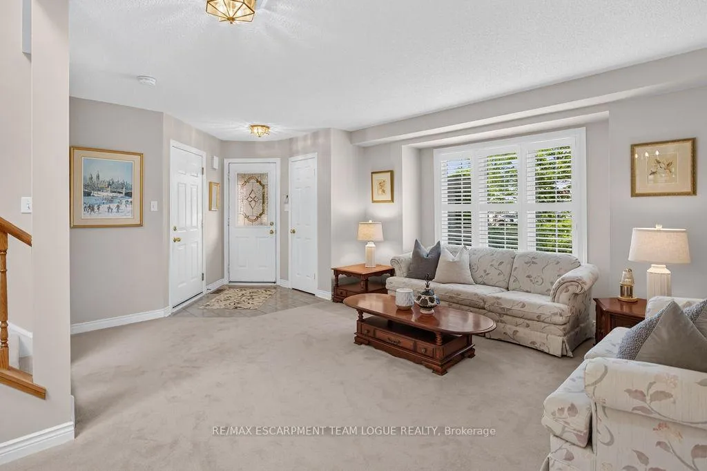 Photo 9 of 3321 Edgewood Place, Burlington, Palmer — HOMEH