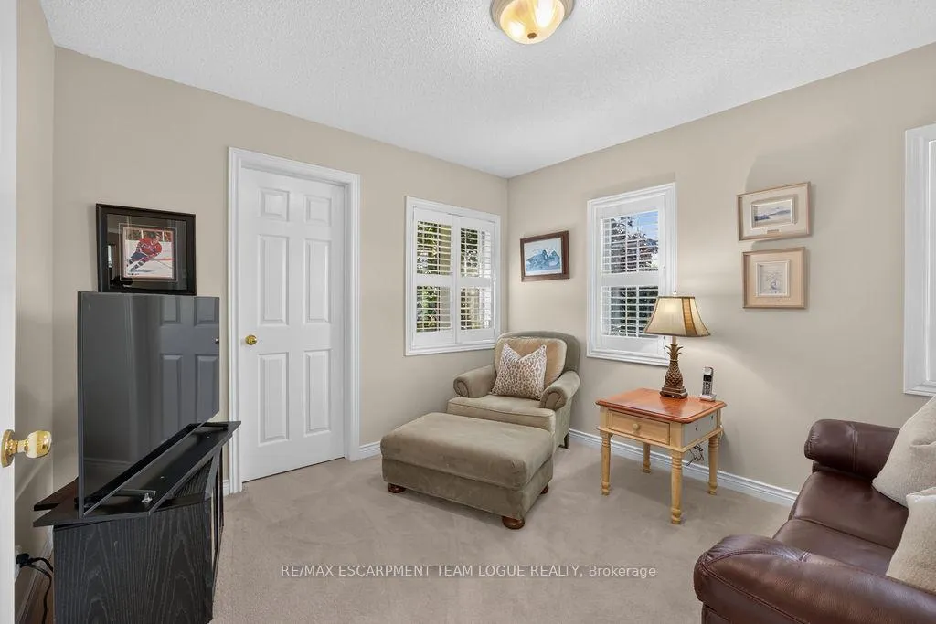 Photo 24 of 3321 Edgewood Place, Burlington, Palmer — HOMEH