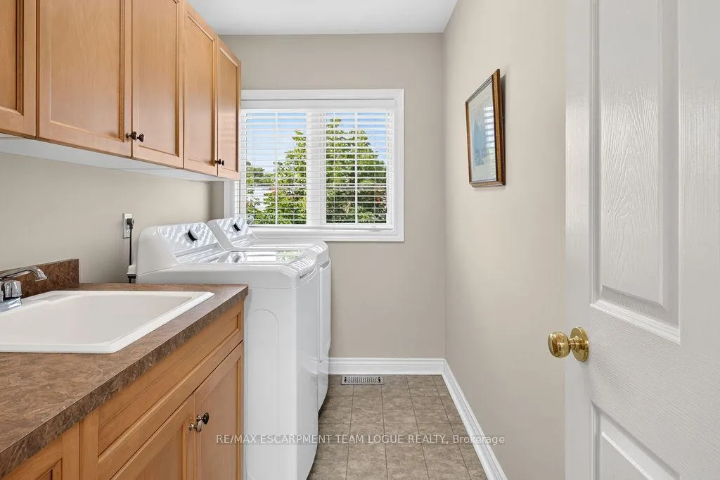 Photo 27 of 3321 Edgewood Place, Burlington, Palmer — HOMEH