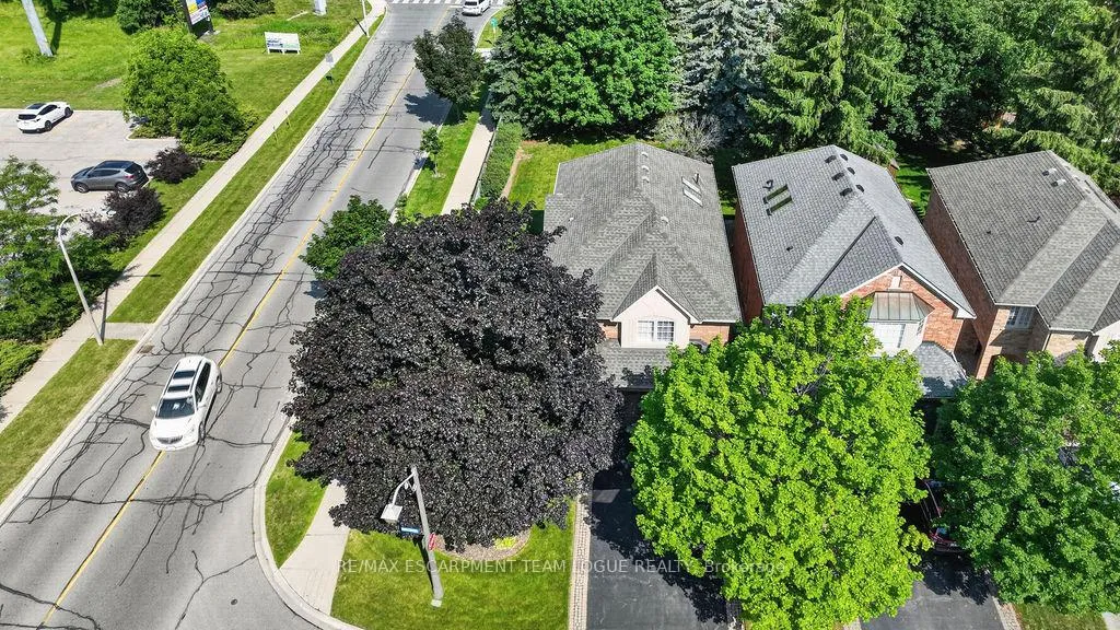 Photo 35 of 3321 Edgewood Place, Burlington, Palmer — HOMEH